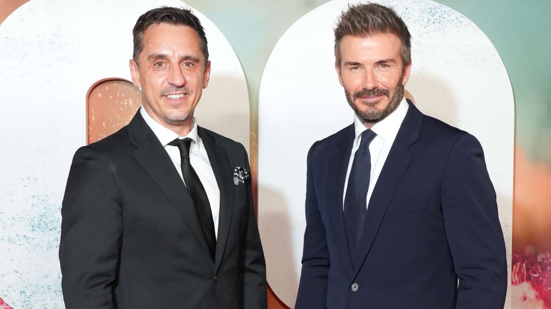 Beckham and Neville pull off astonishing Salford coup  