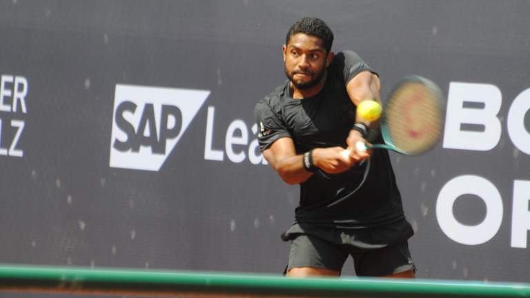 Holger Rune calls for "Grand Slam heat rule" at ATP tournaments amid humid Shanghai conditions  