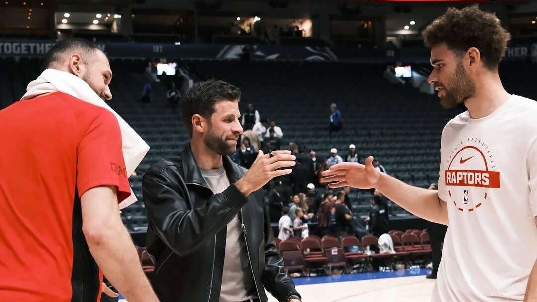 German legend Müller experiences first NBA game in Vancouver  