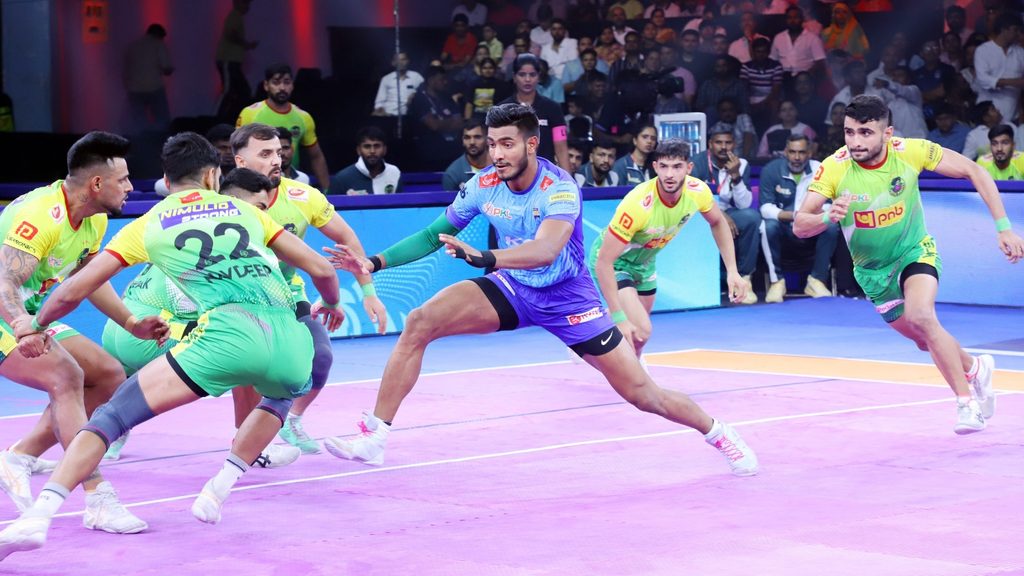 PKL Season 12 Match 91 Preview: Bengal Warriorz vs Patna Pirates – Dhaakad Devank Faces His Former Team  