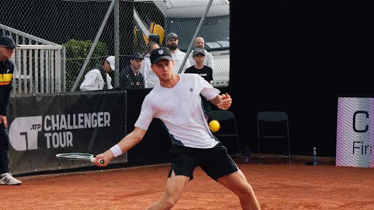 Linda Noskova becomes youngest Czech since 1990 to reach a WTA 1000 final  