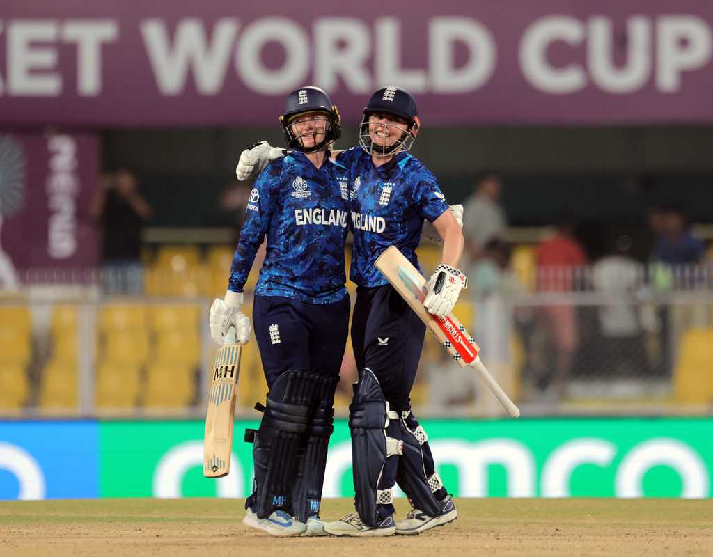 Knight steers England to victory over Bangladesh after early scare  