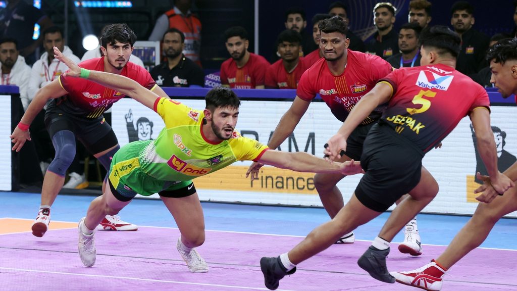 Another Ayan masterclass helps Patna Pirates win eight on the trot, beat Bengaluru Bulls to reach Eliminator 3   Another Ayan masterclass helps Patna Pirates win eight on the trot, beat Bengaluru Bulls to reach Eliminator 3