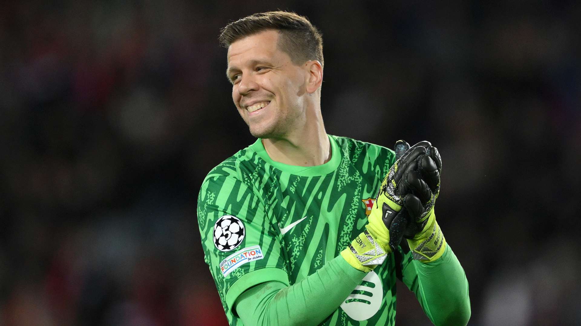 Szczesny admits he 'didn't fit' in at Barcelona  
