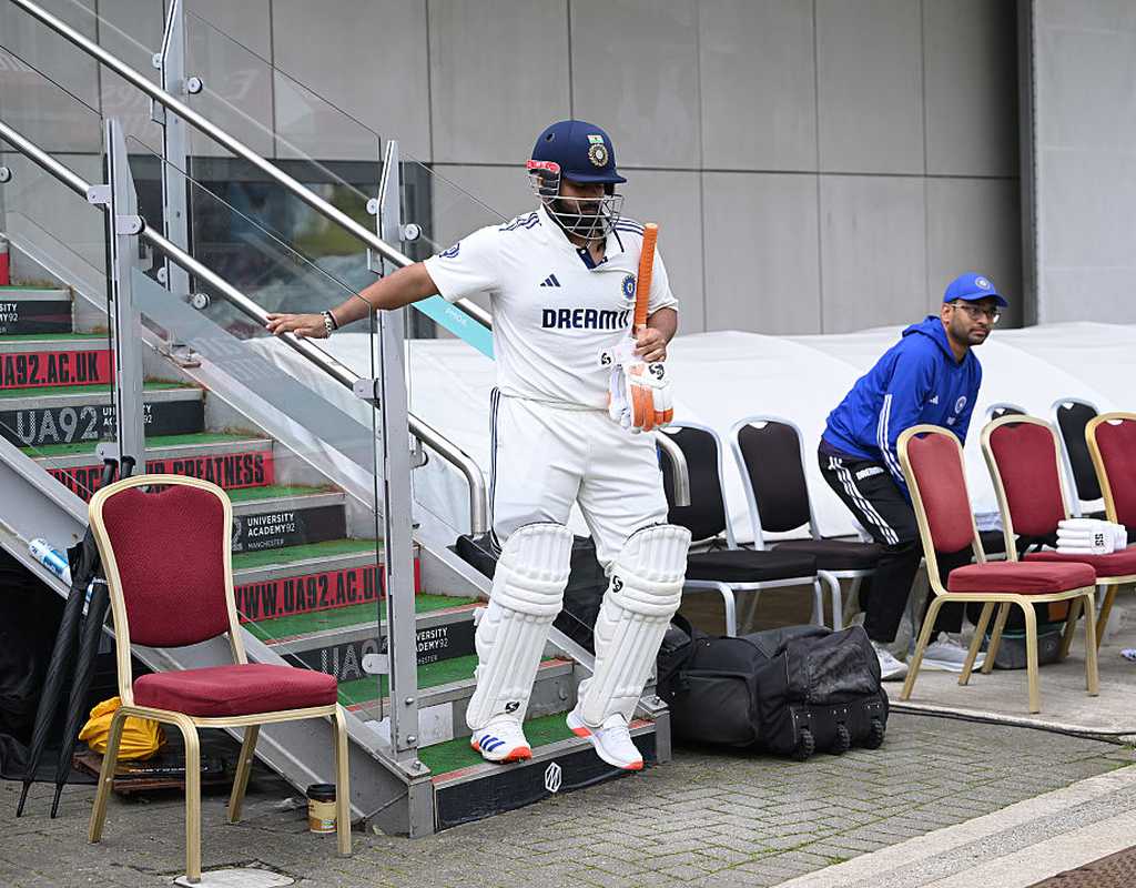 Pant nears return after aggravating injury earlier in Manchester Test  