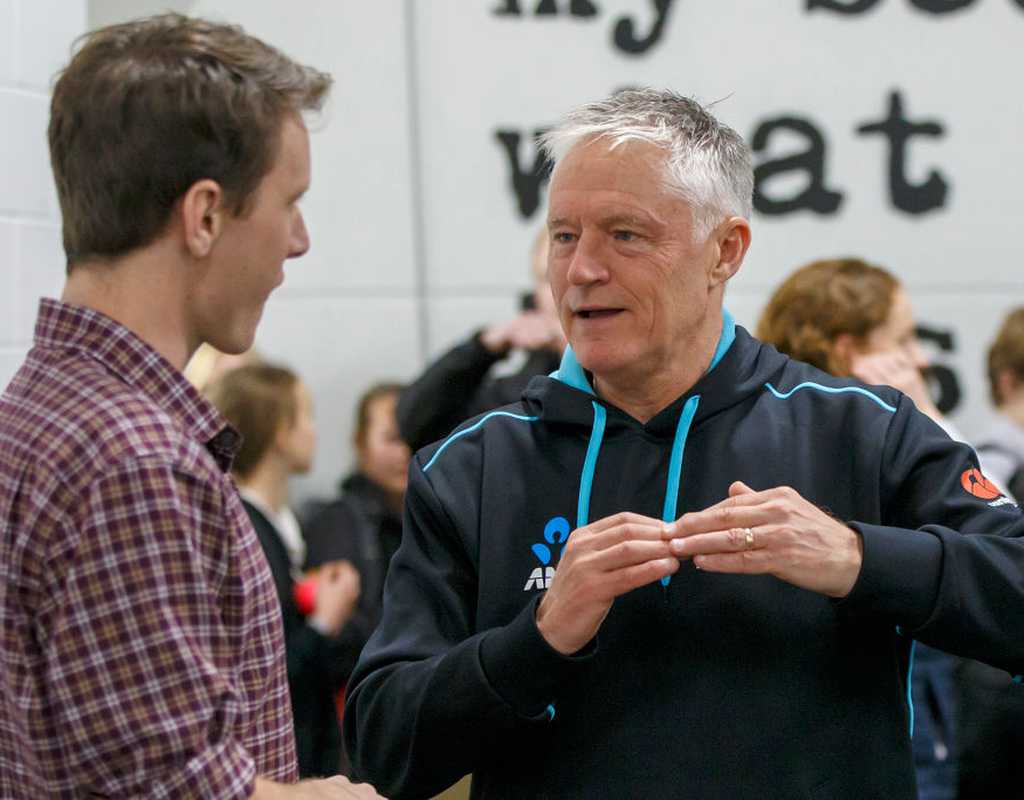 Gavin Larsen returns as New Zealand selection manager  