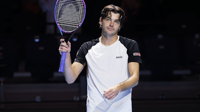 Iga Swiatek gets "The Life of a Showgirl" merch package from Taylor Swift herself  