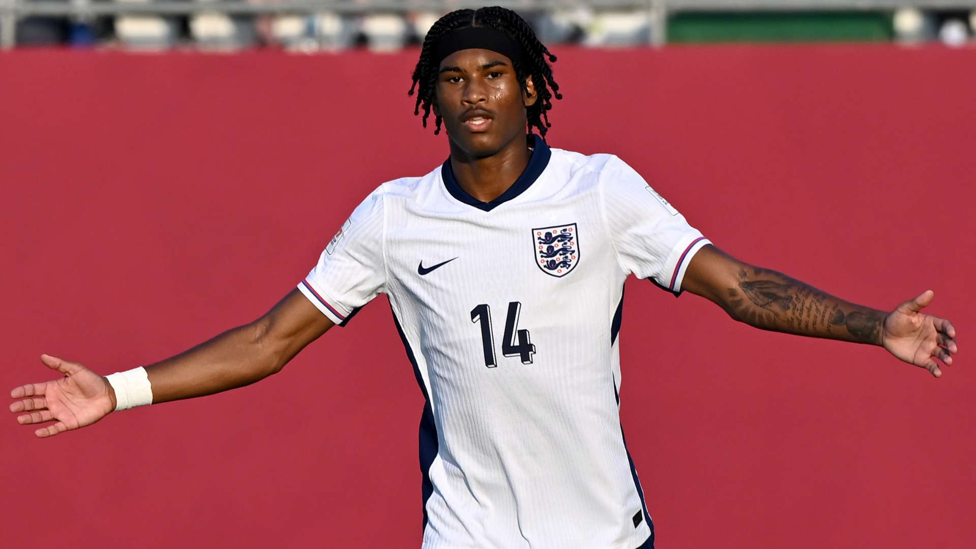 Heskey fluffs hat-trick chance as England U17s progress at World Cup  