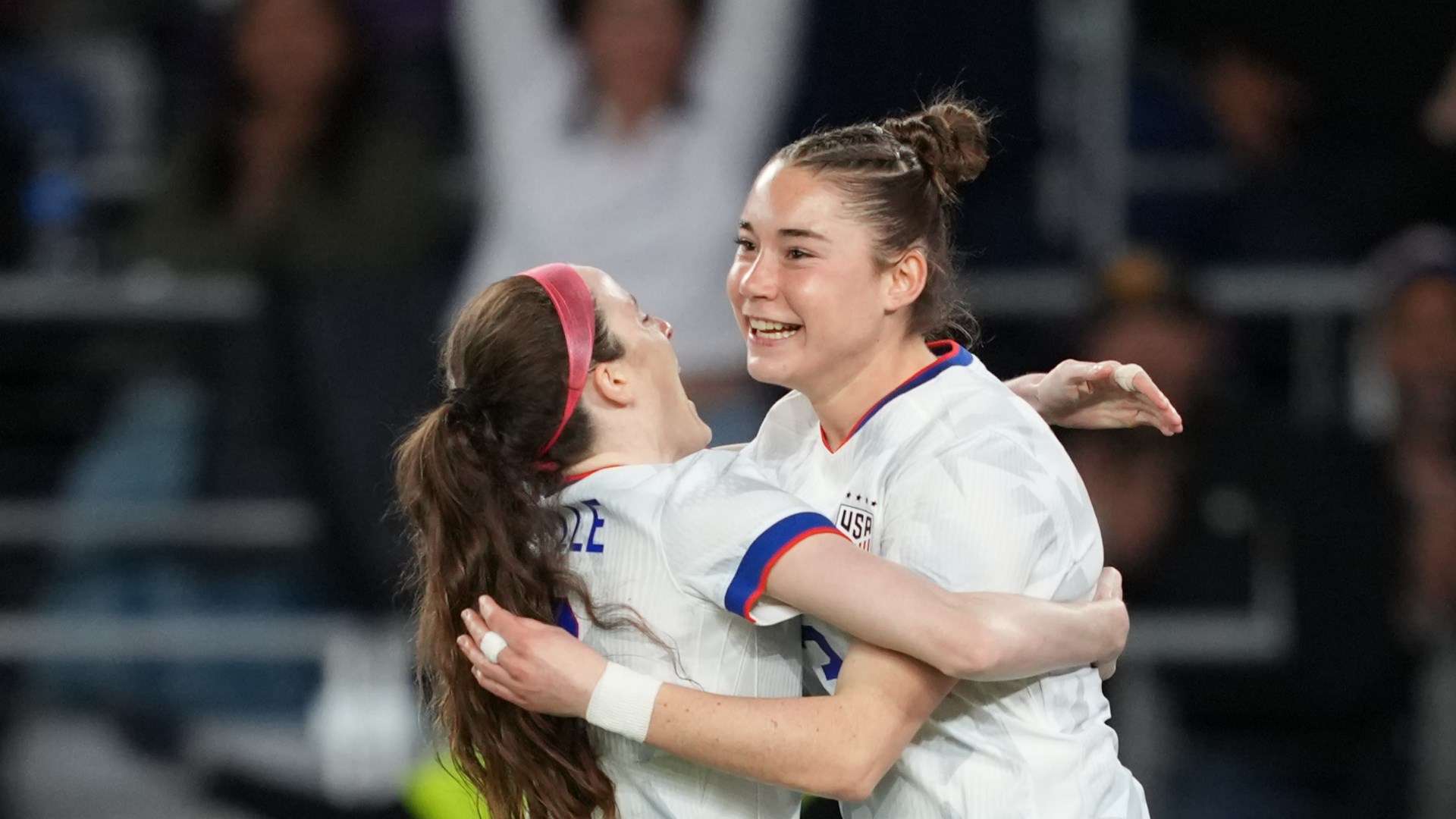 Moultrie and Macario power USWNT in rout over Italy  