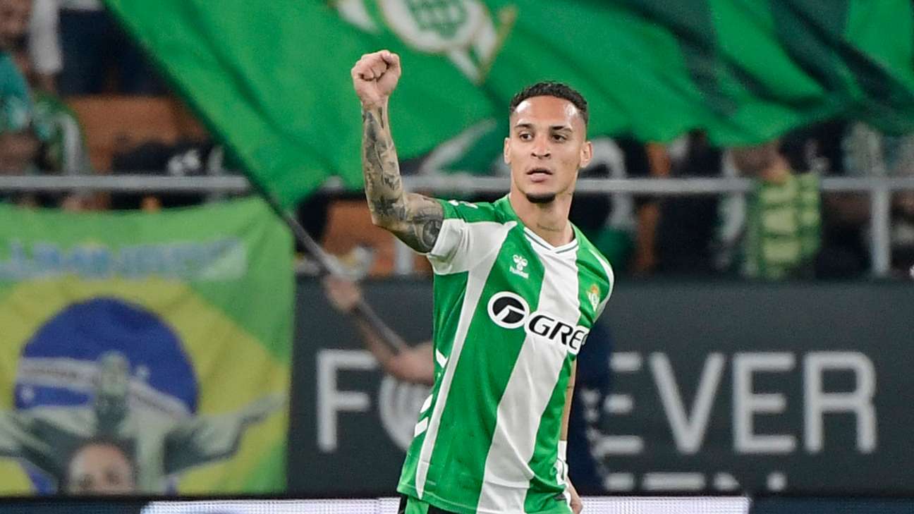 Antony's 'great form' making him undroppable, admits Betis boss  