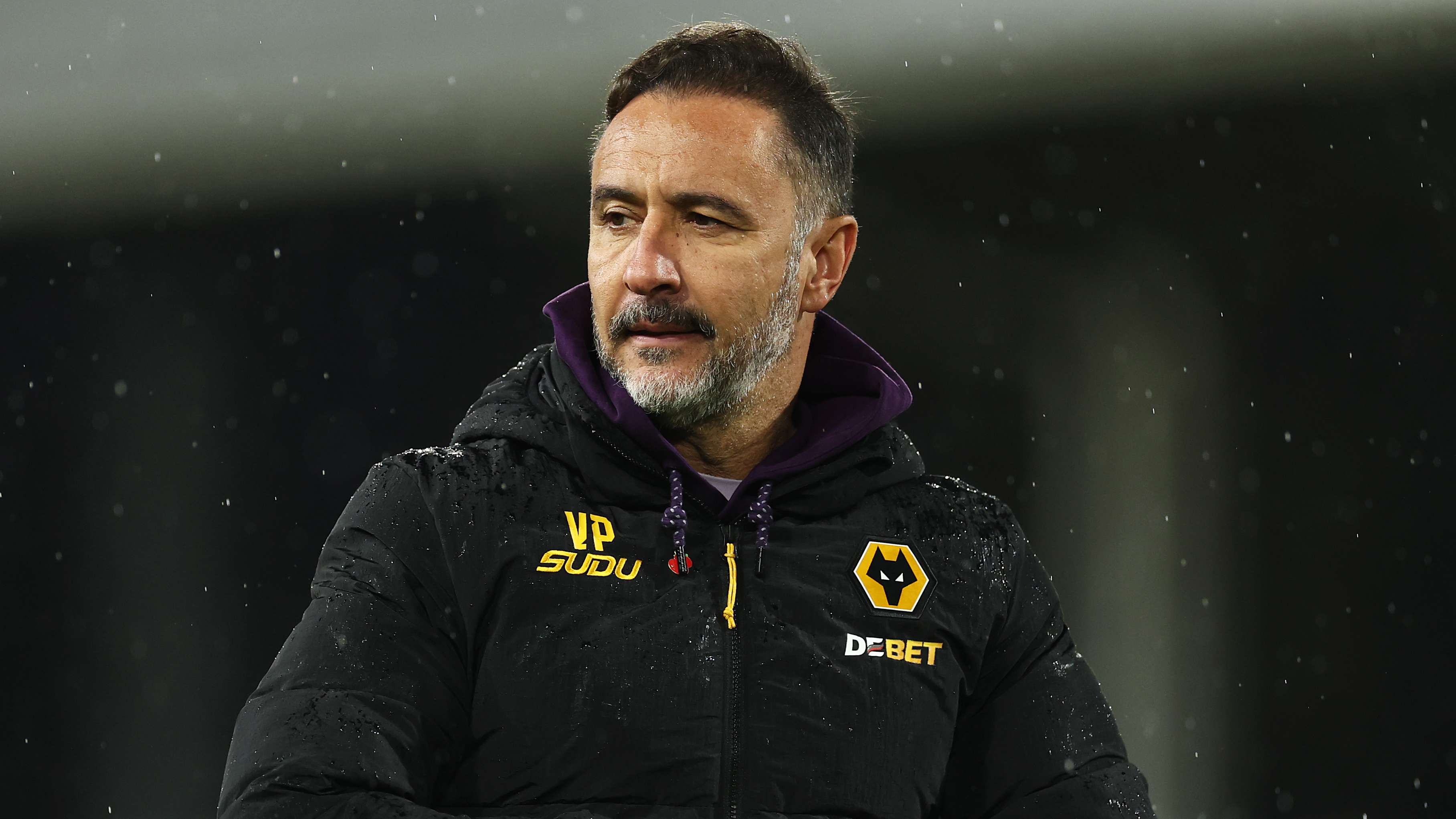 Man Utd legend responds to links with vacant Wolves job  