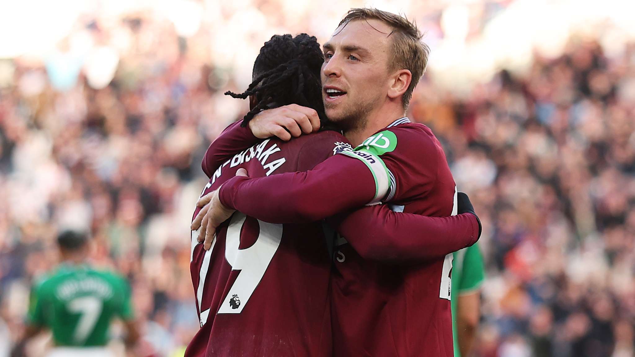 Bowen ecstatic as West Ham win first home game for nine months  