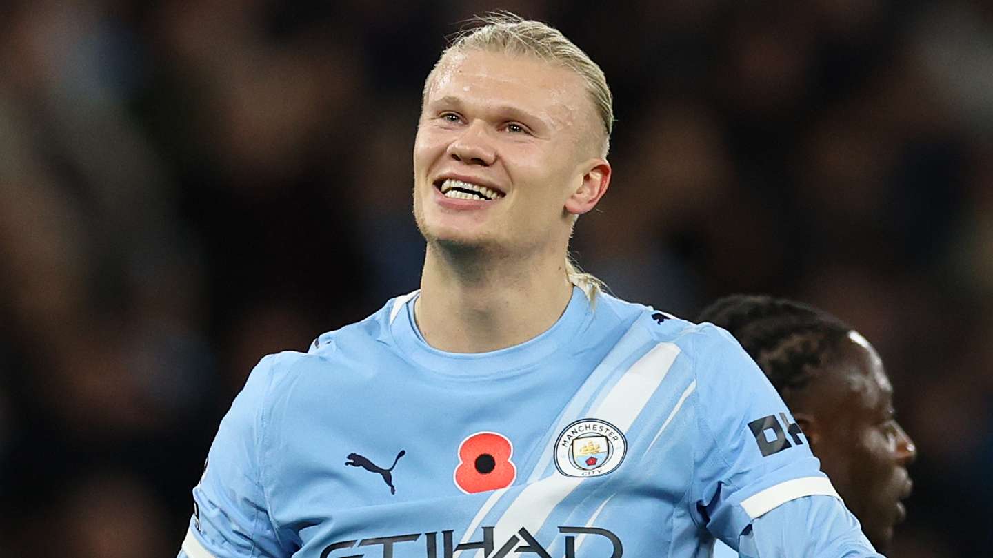 Crouch reacts to Haaland's interpretation of 'robot' celebration  