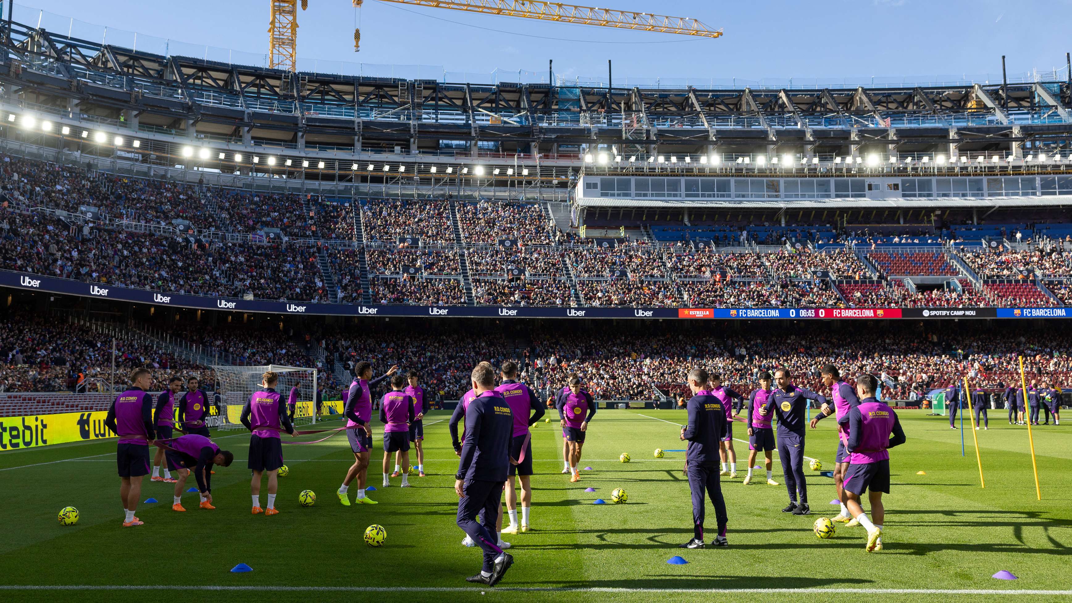 Barca plan secret kick-off and halftime show at Camp Nou  
