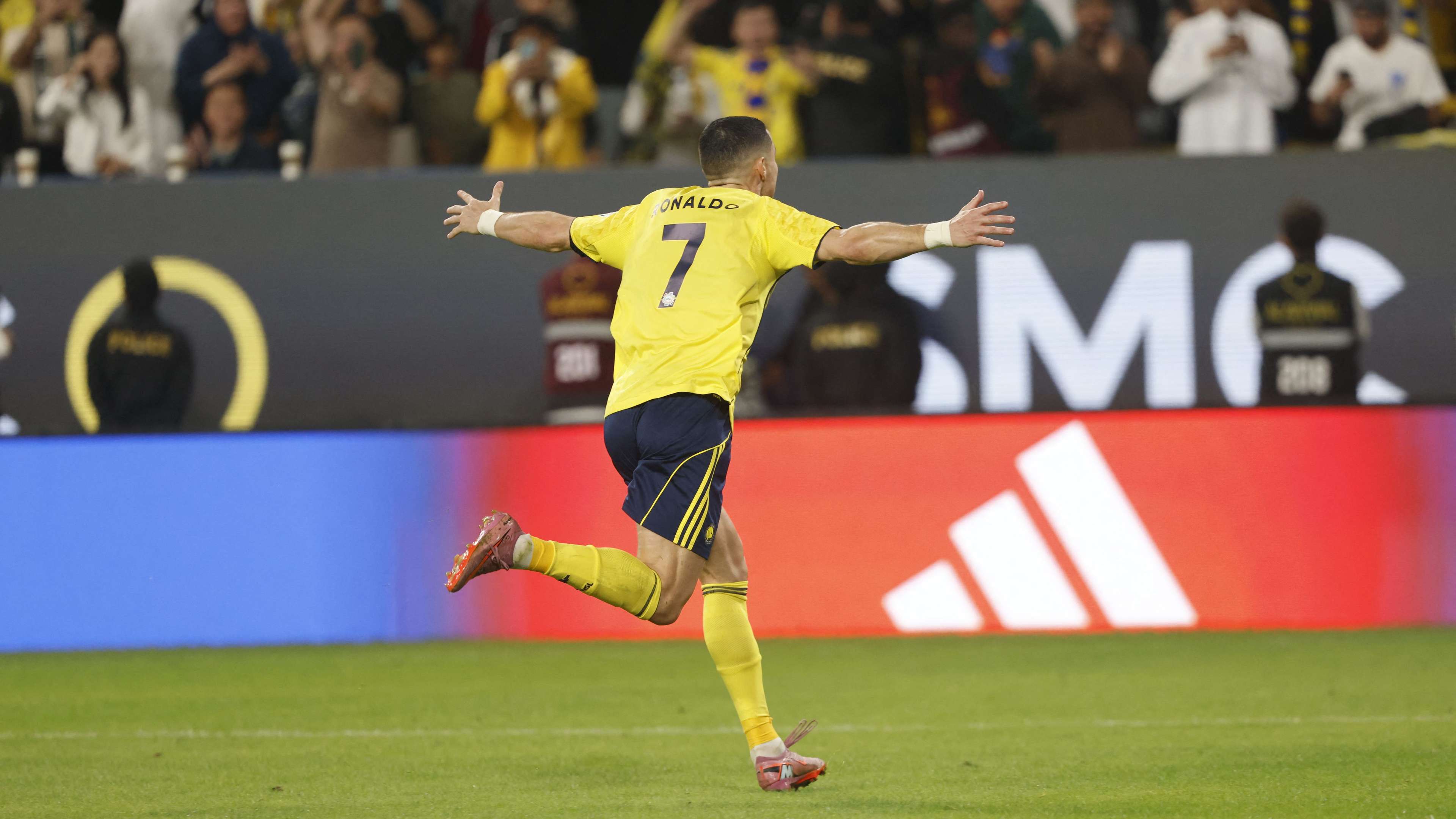 CR7 pulls out incredible bicycle kick to cap Al-Nassr's comfortable win  