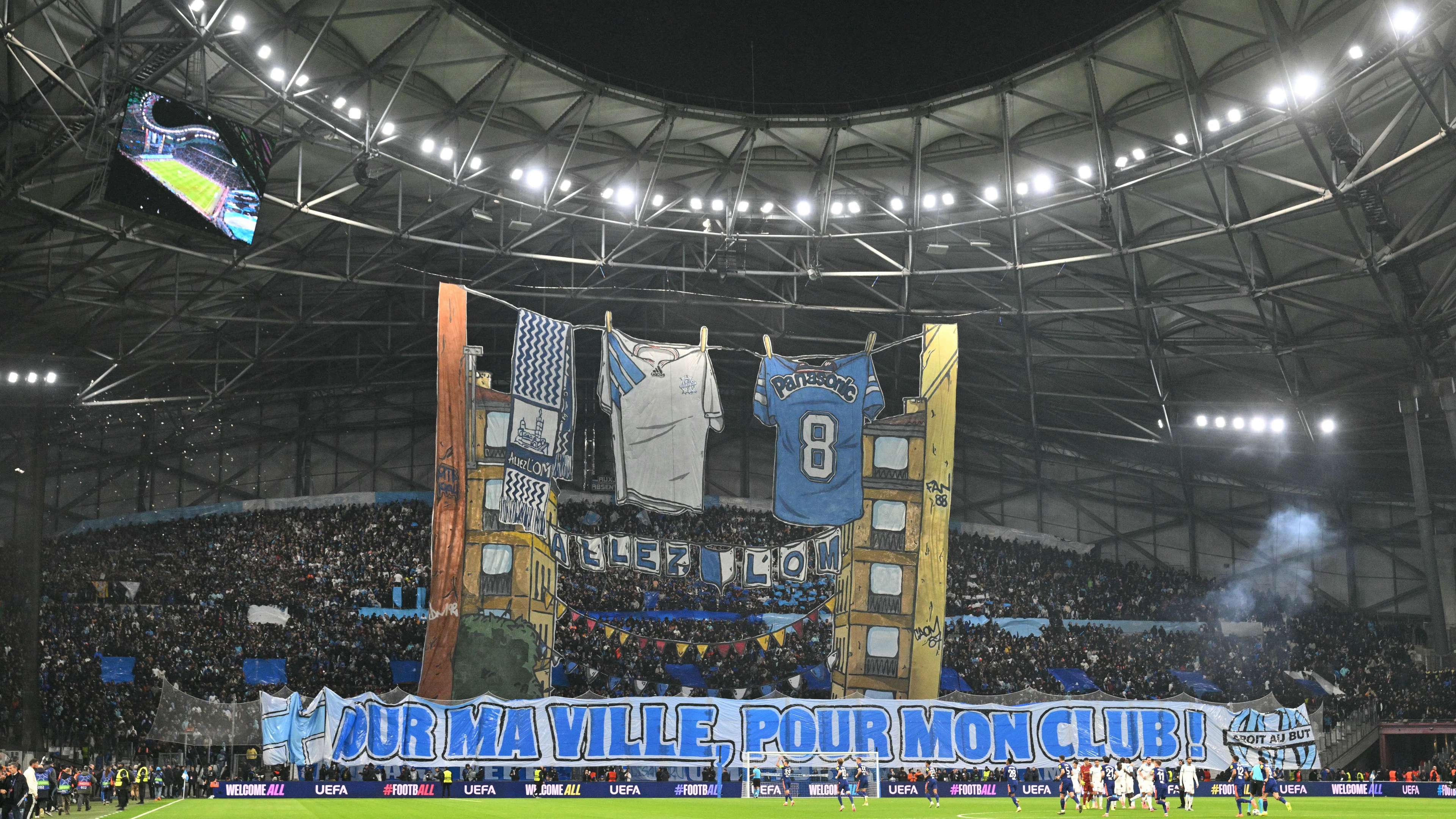 Newcastle to launch complaint over fan treatment in Marseille  