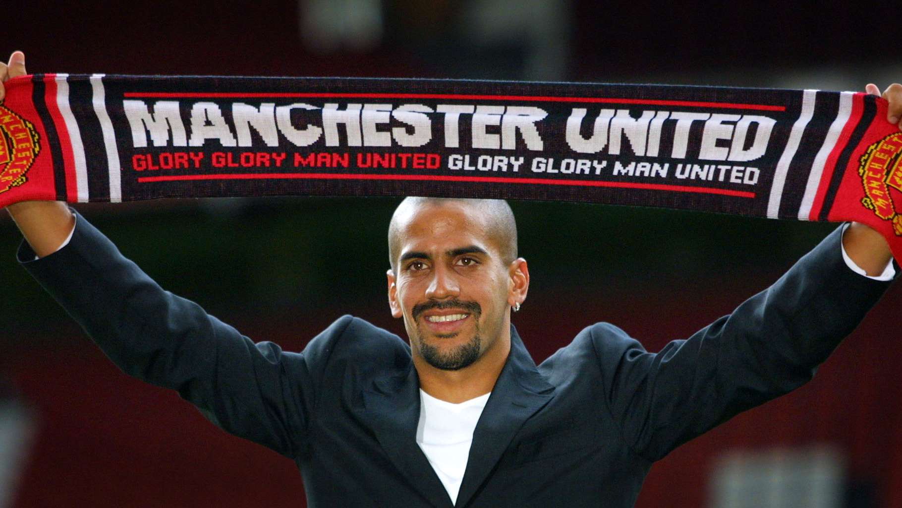 Man Utd legends recall first impressions of 'frightening' Veron  