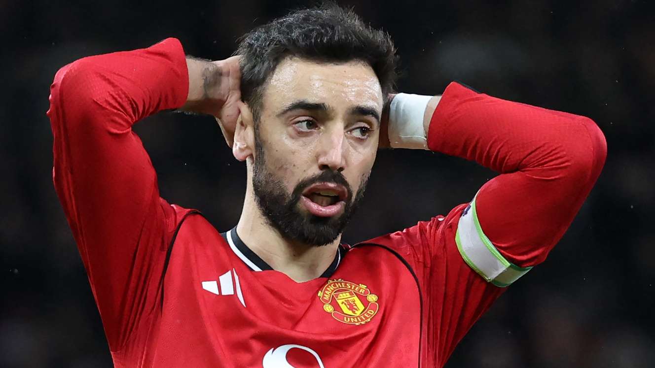 Man Utd captain Fernandes brutally compared to 'one-year-old'  