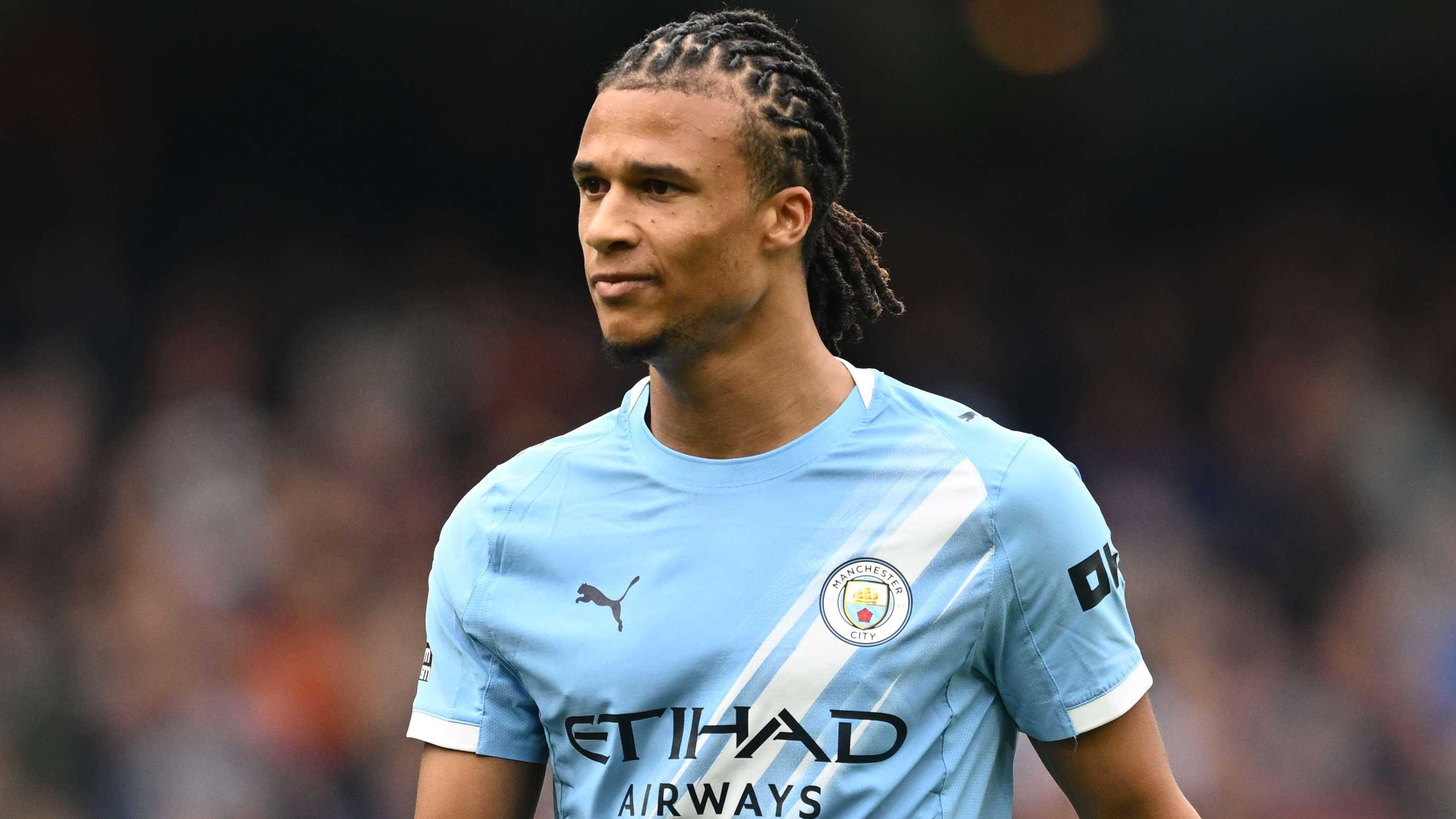Man City set low price tag for Ake but defender rejects PL move  