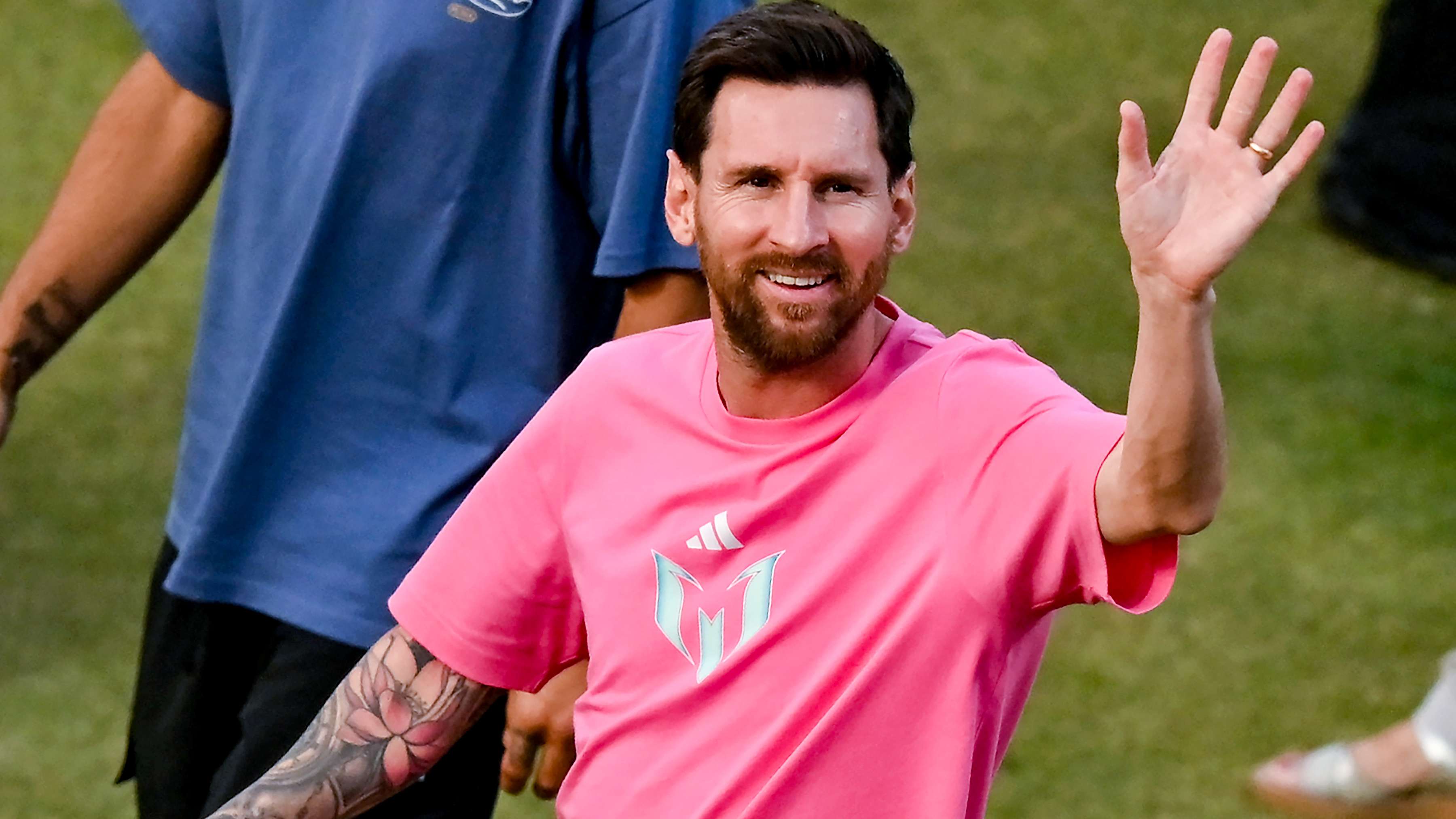 Messi given incredibly rare $1.1m gift by Indian billionaire  