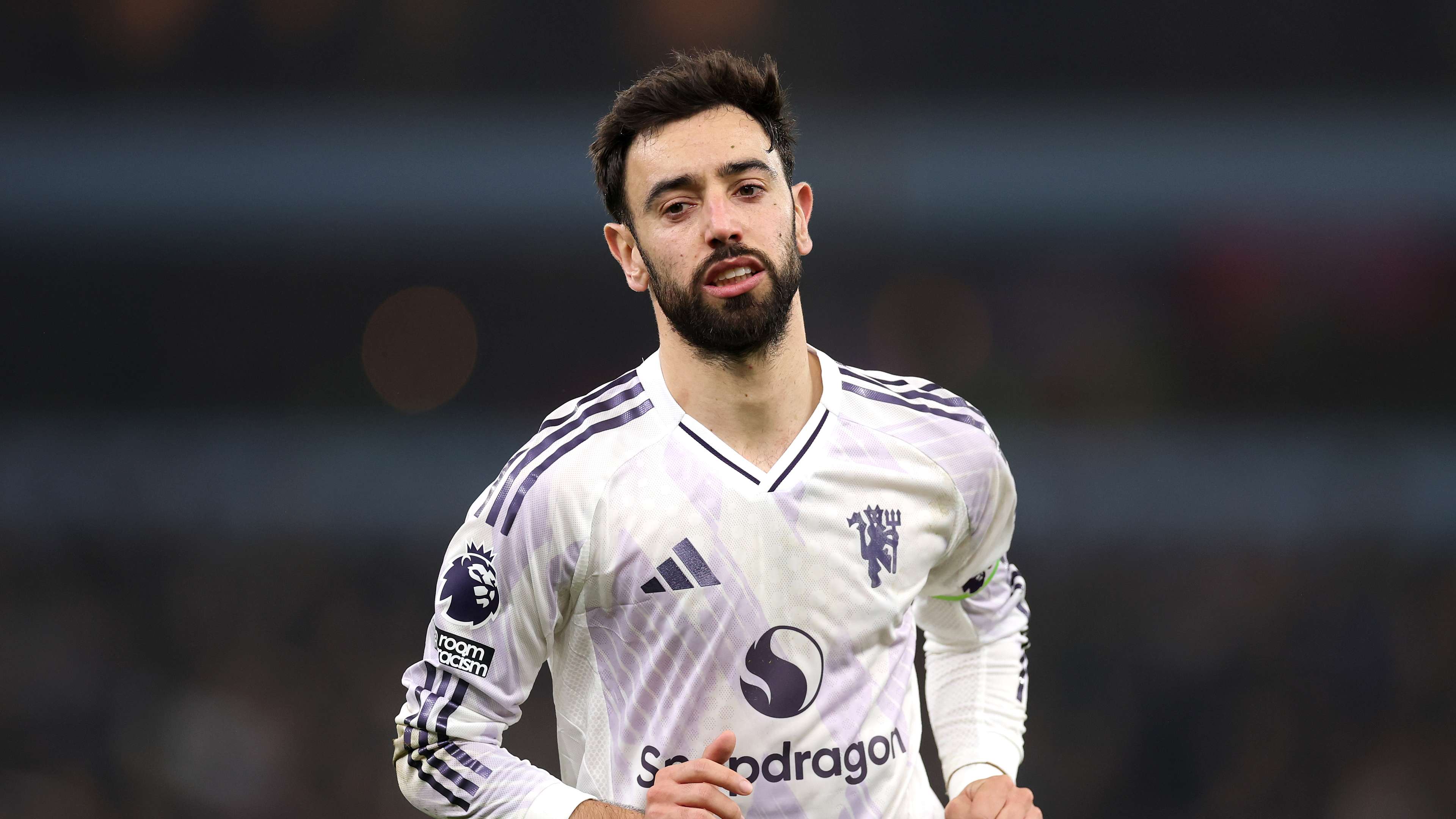 Amorim issues Fernandes injury update and confirms Mainoo blow  