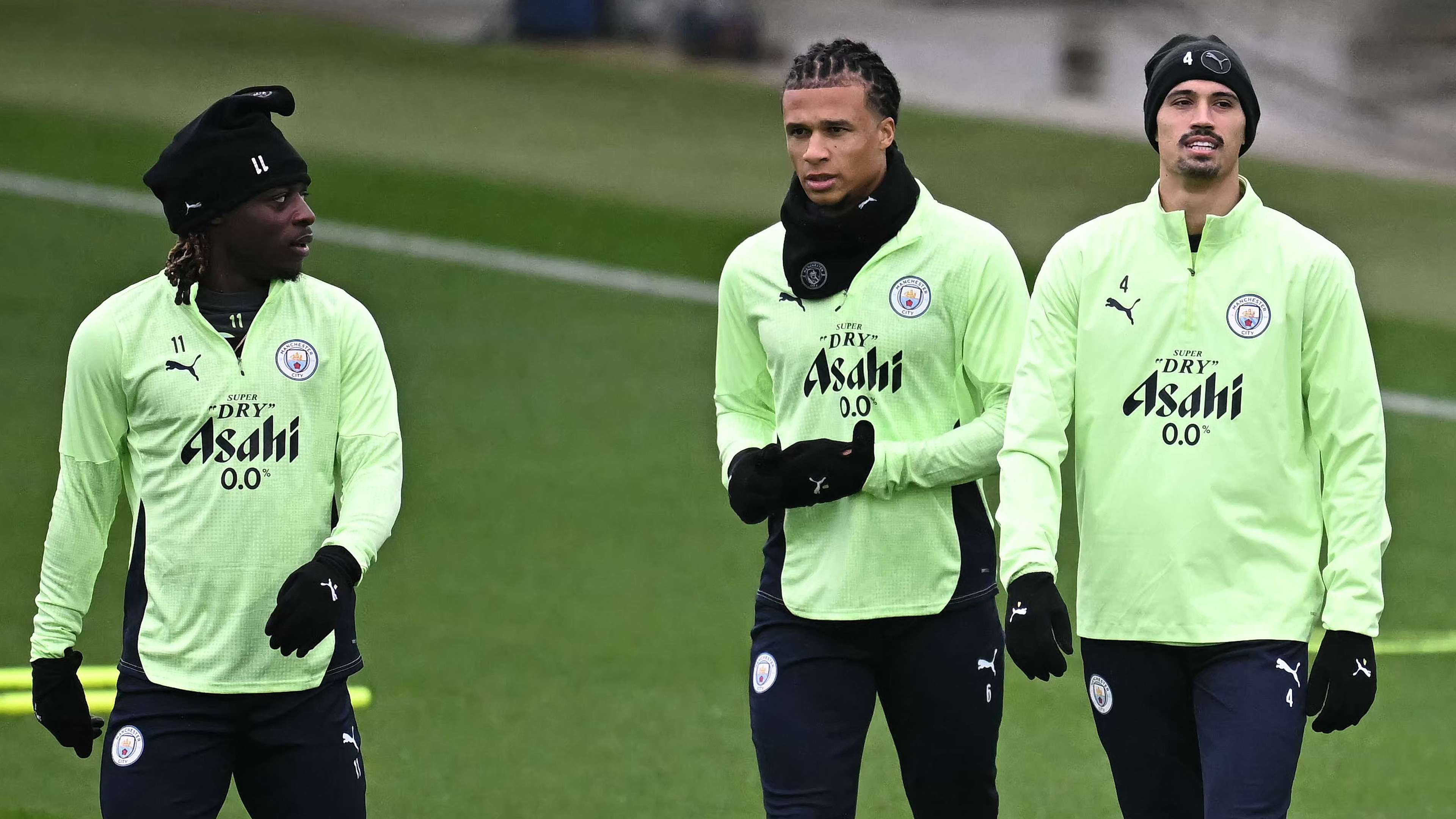 Man City star drops January transfer hint after World Cup warning  