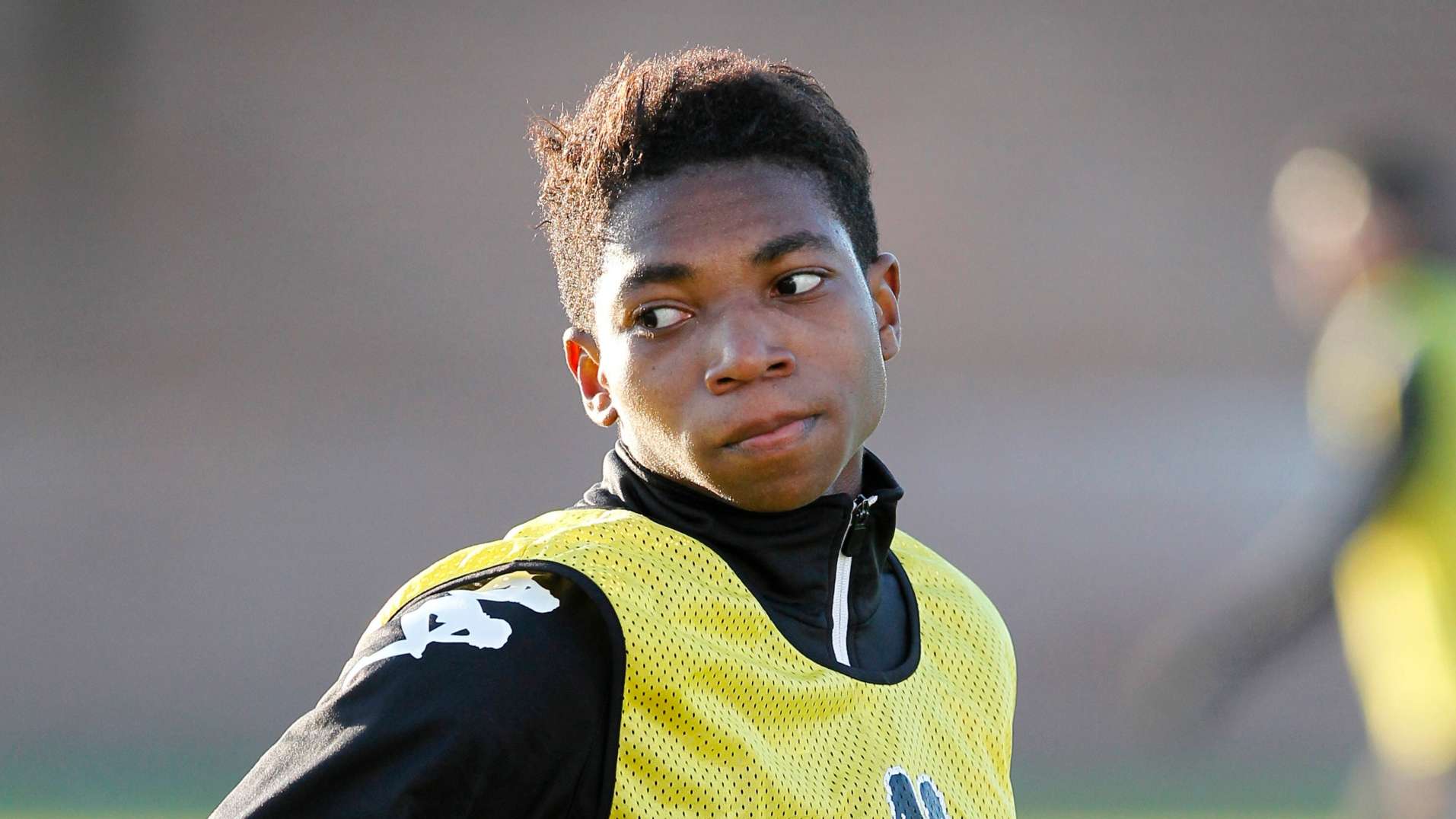 Former Chelsea youth player reveals he has just days to live  