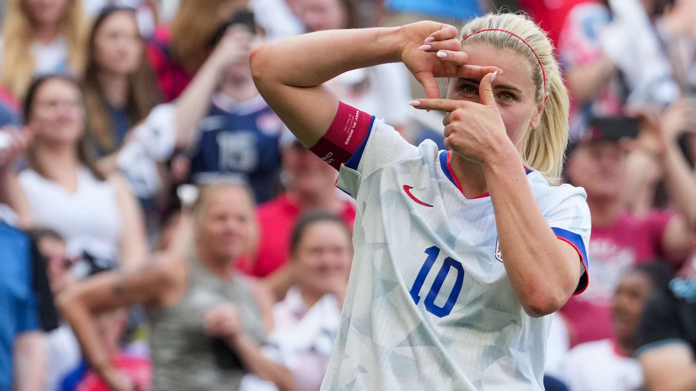 'Excited to come home' - USWNT's Heaps signs with Denver Summit  