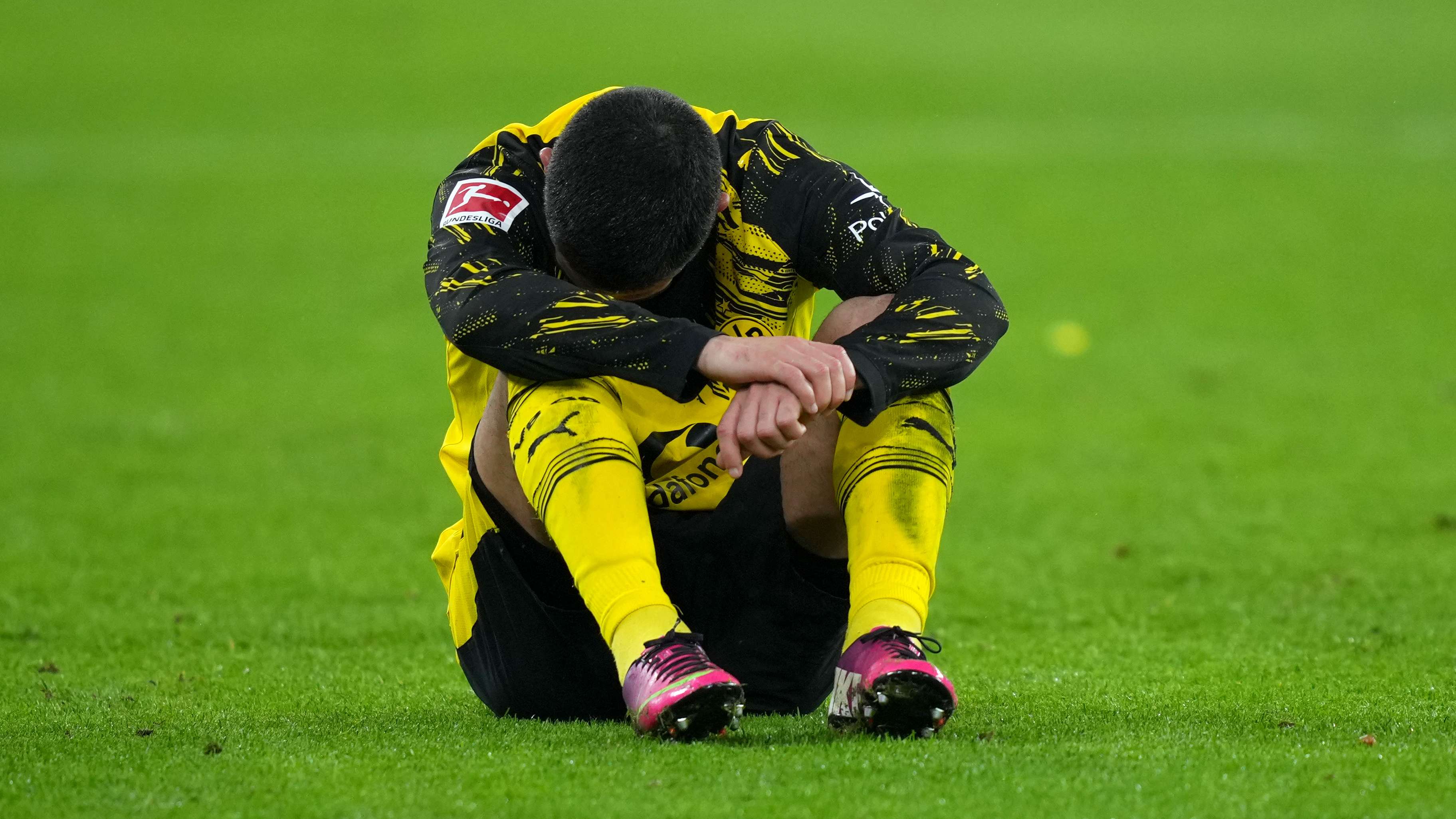 “Future uncertain”: Could a BVB star be on the verge of becoming a flop?  
