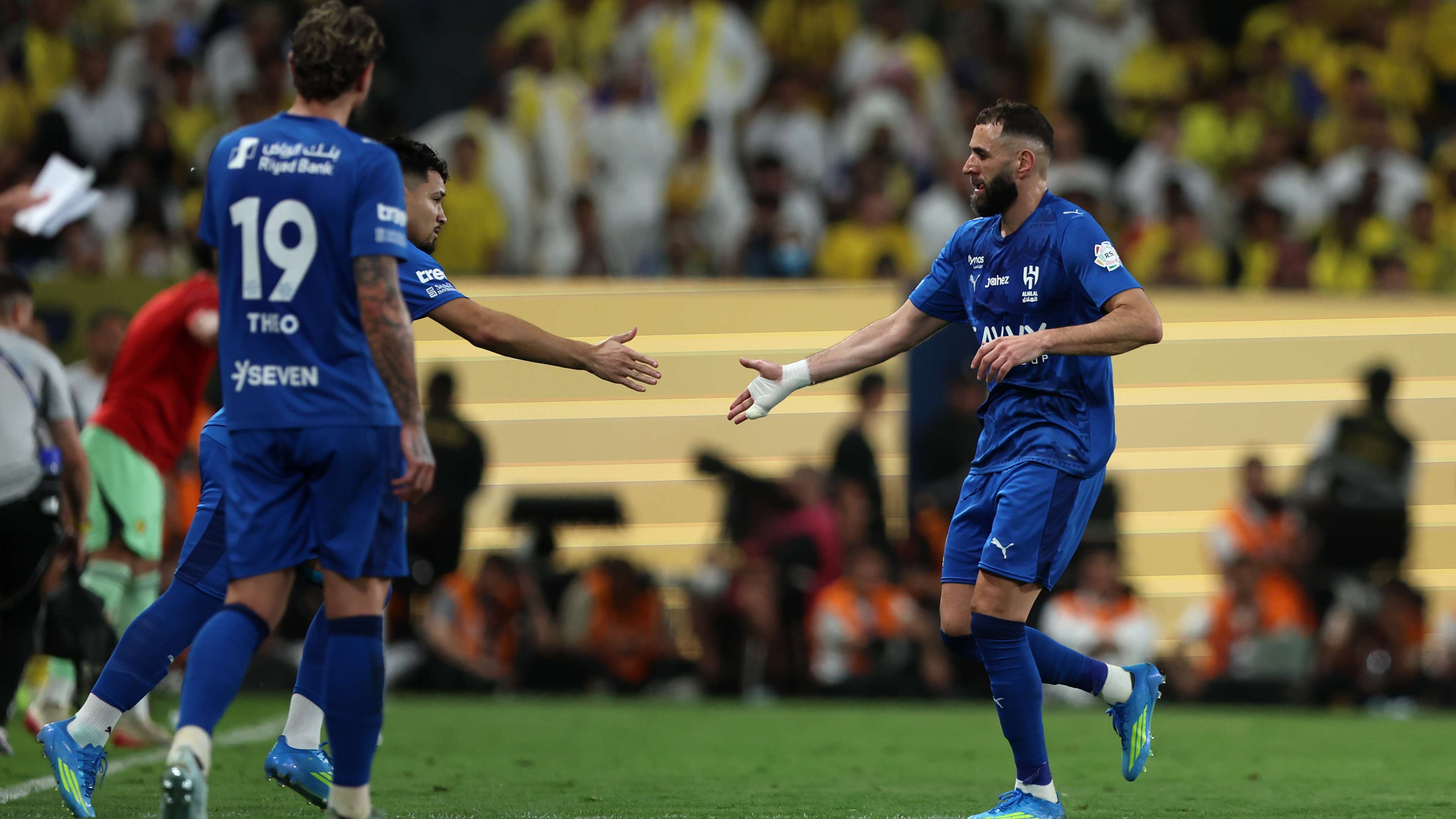 At the last moment.. Al-Hilal steps in to snatch the World Cup star from the jaws of Roma  