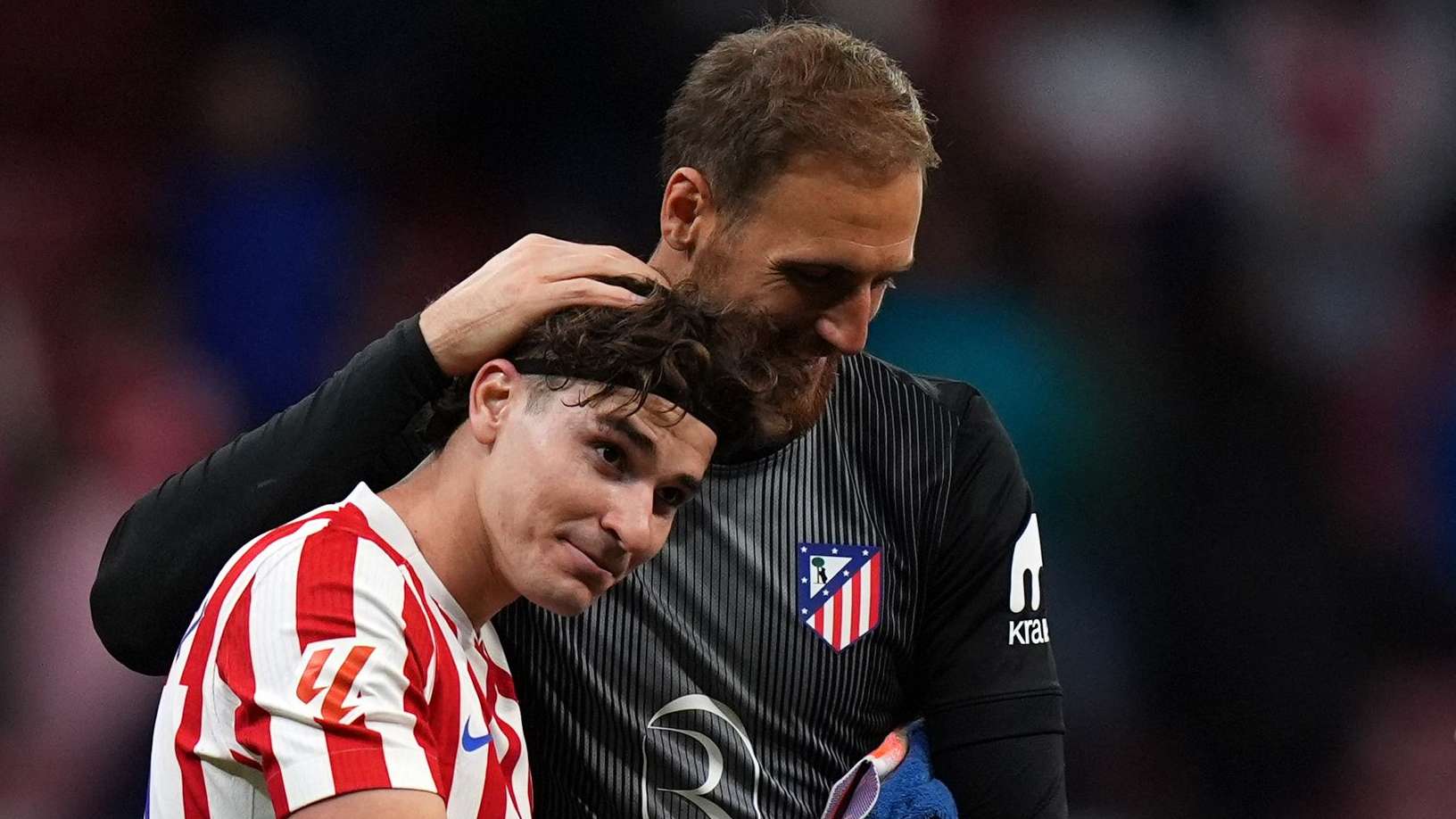 Oblak defends Alvarez amid fan fury over Barcelona saga  