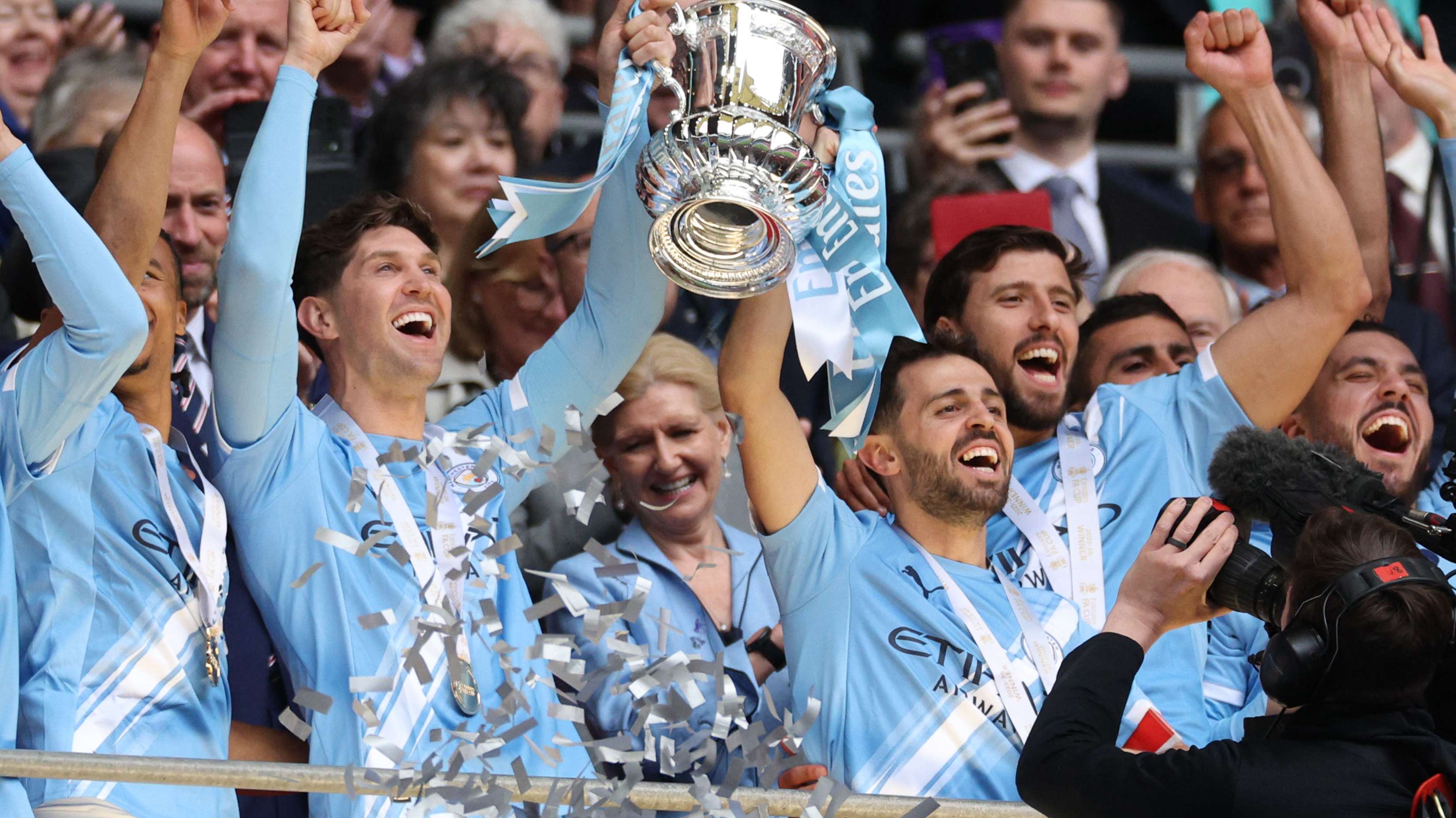 "The trial of the century": world newspapers react to the Manchester City scandal  