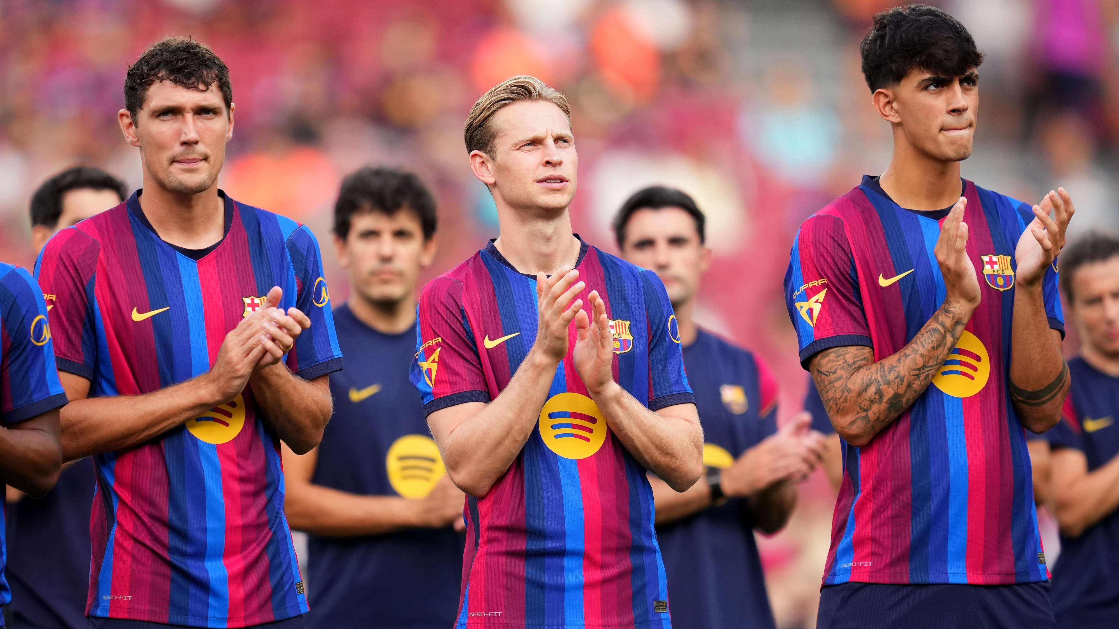 A shocking decision from De Jong puts Barcelona in a difficult position  