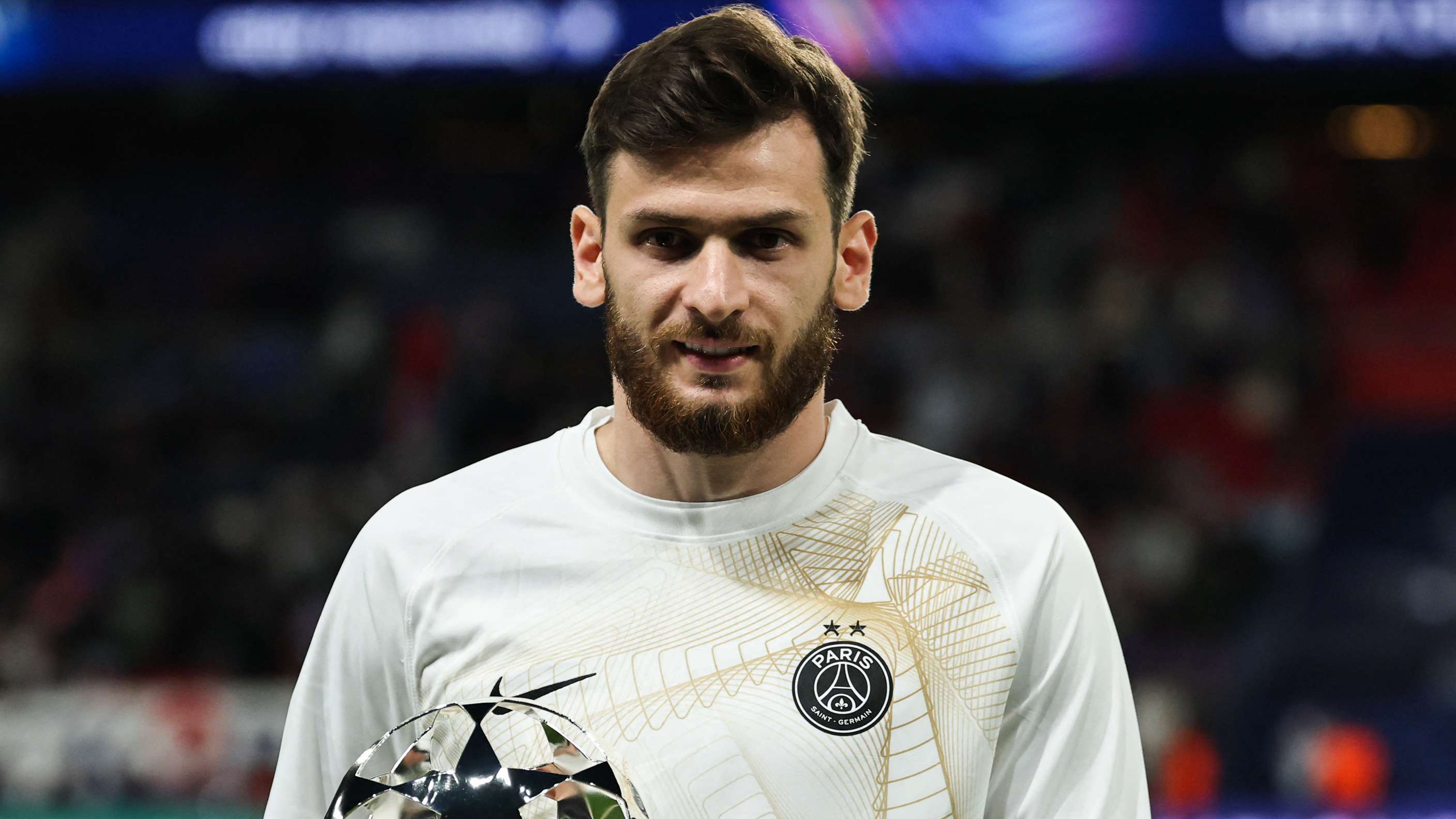 Kvaratskhelia proud of Best comparisons after Ballon d'Or nod  