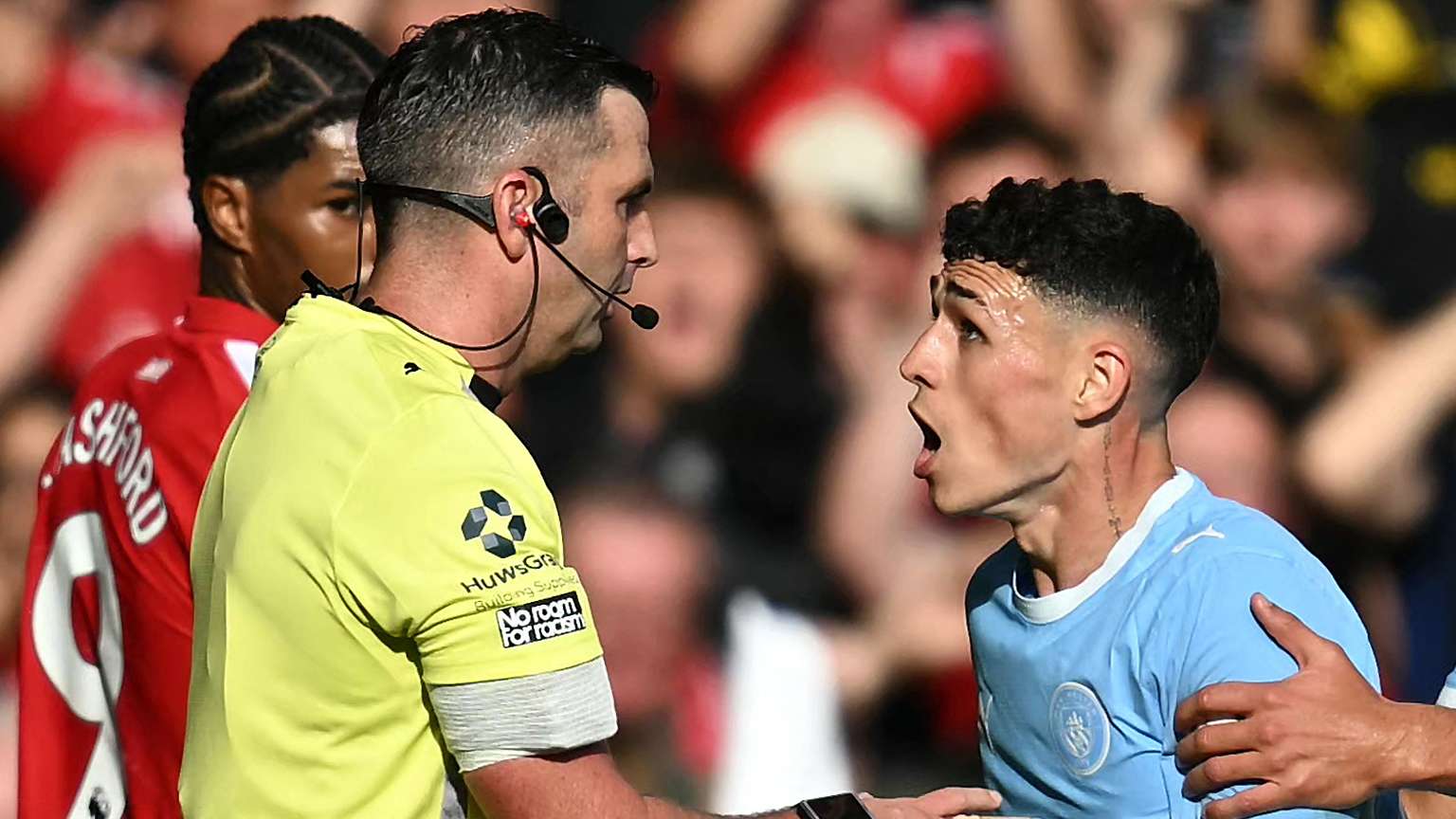 Pro Ref chief admits Fernandes error in Foden red card row  