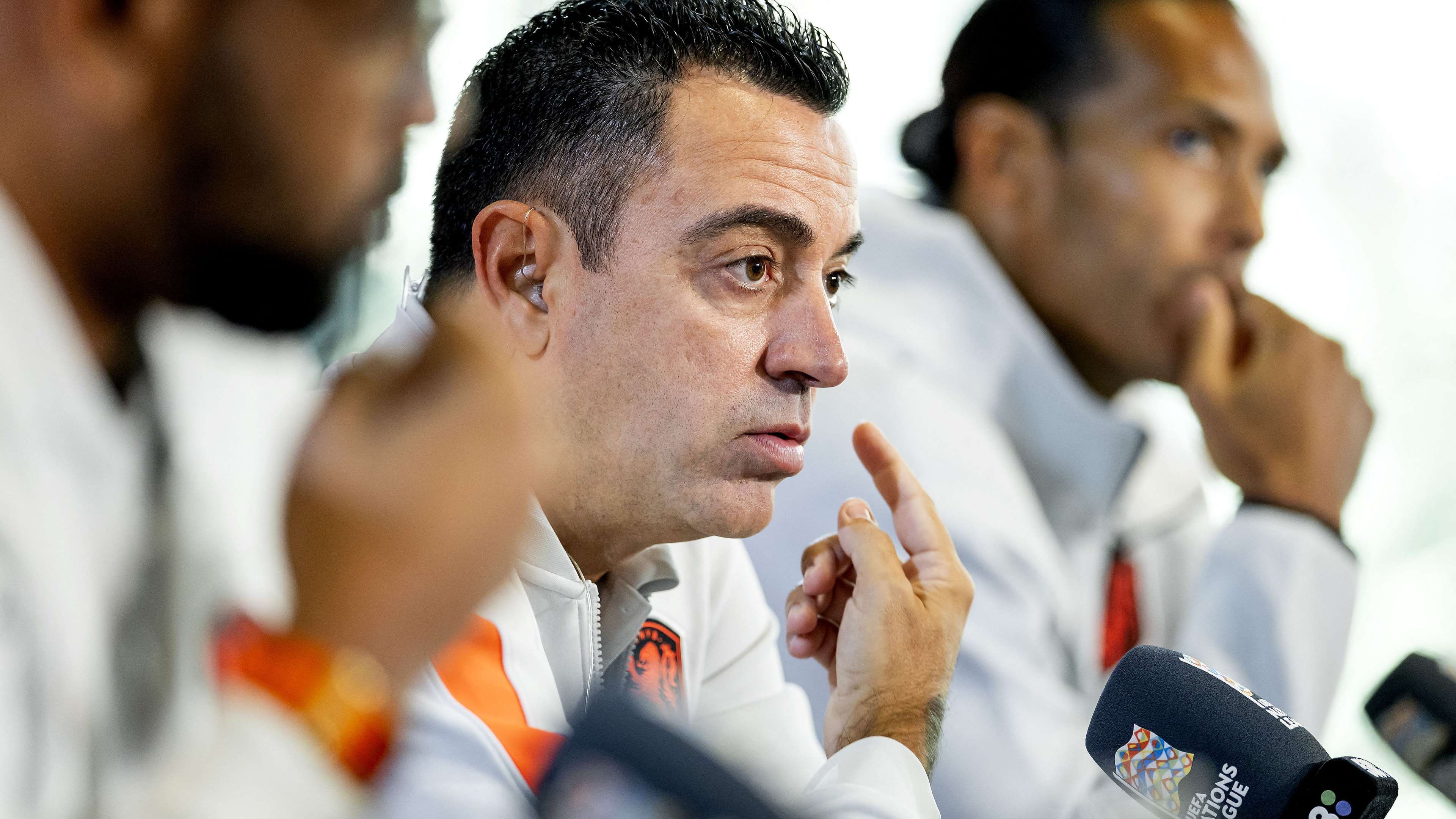 Barcelona star's absence pushes Xavi to call up Real Madrid player  