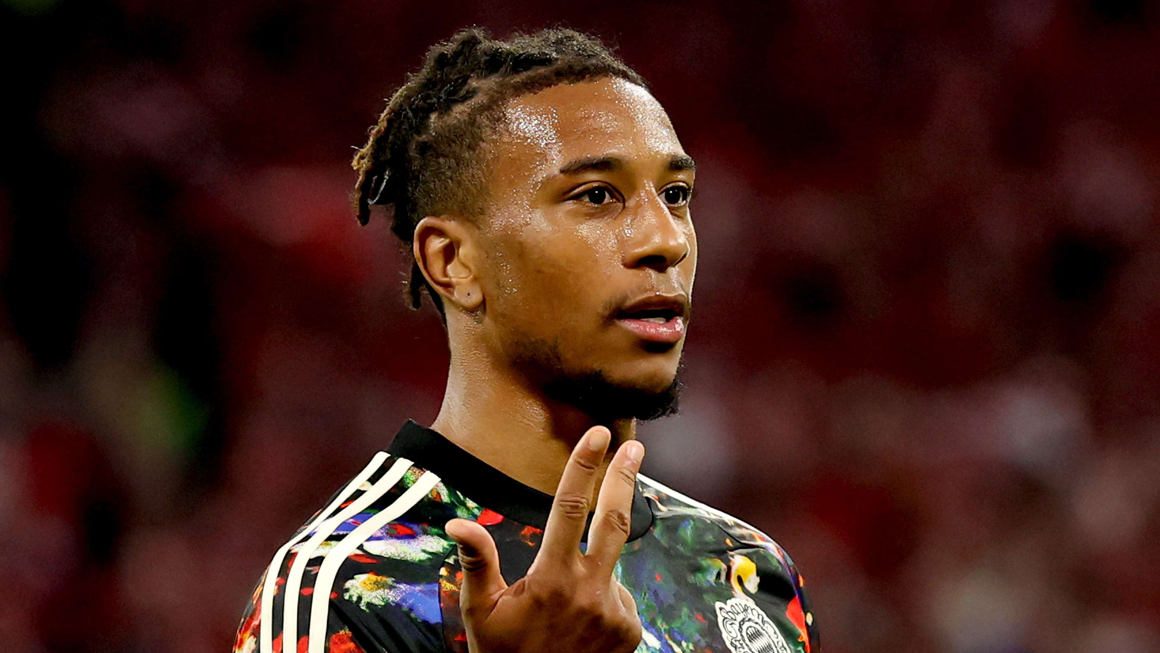 Bayern tempt Olise with money: a single condition opens the door for Real Madrid  