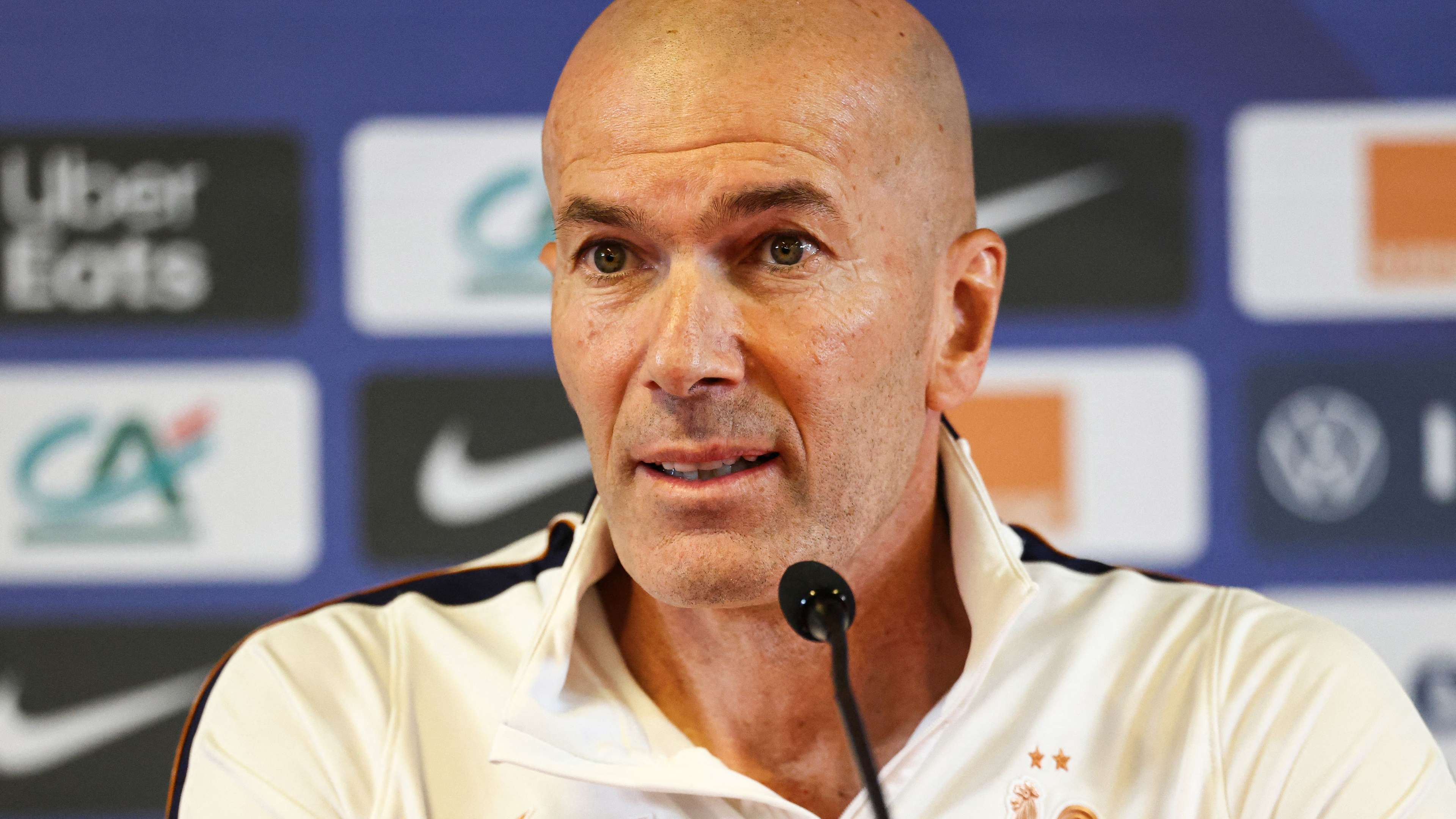 After Mbappé's departure: Zidane praises France star as a captain without an armband  