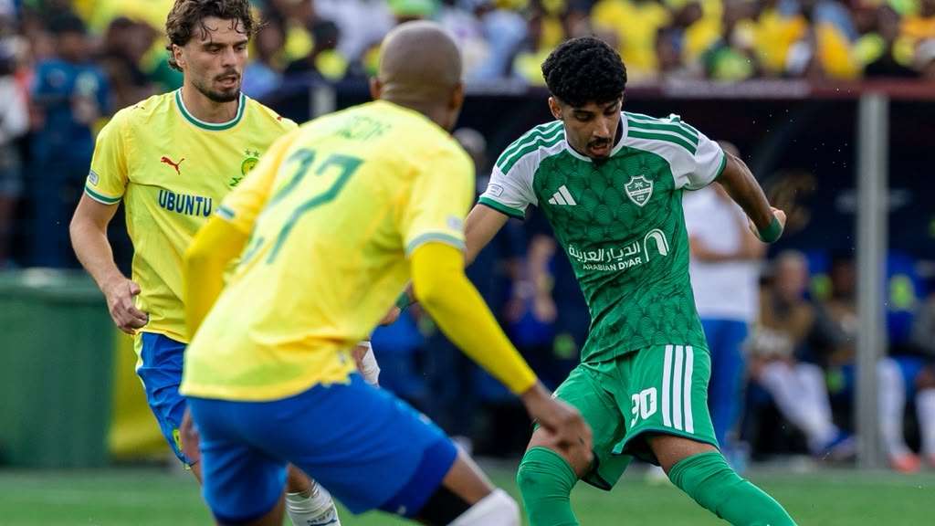 Saudi Arabia legend: Al-Ahli's coach must be sacked after the Sundowns shock!  