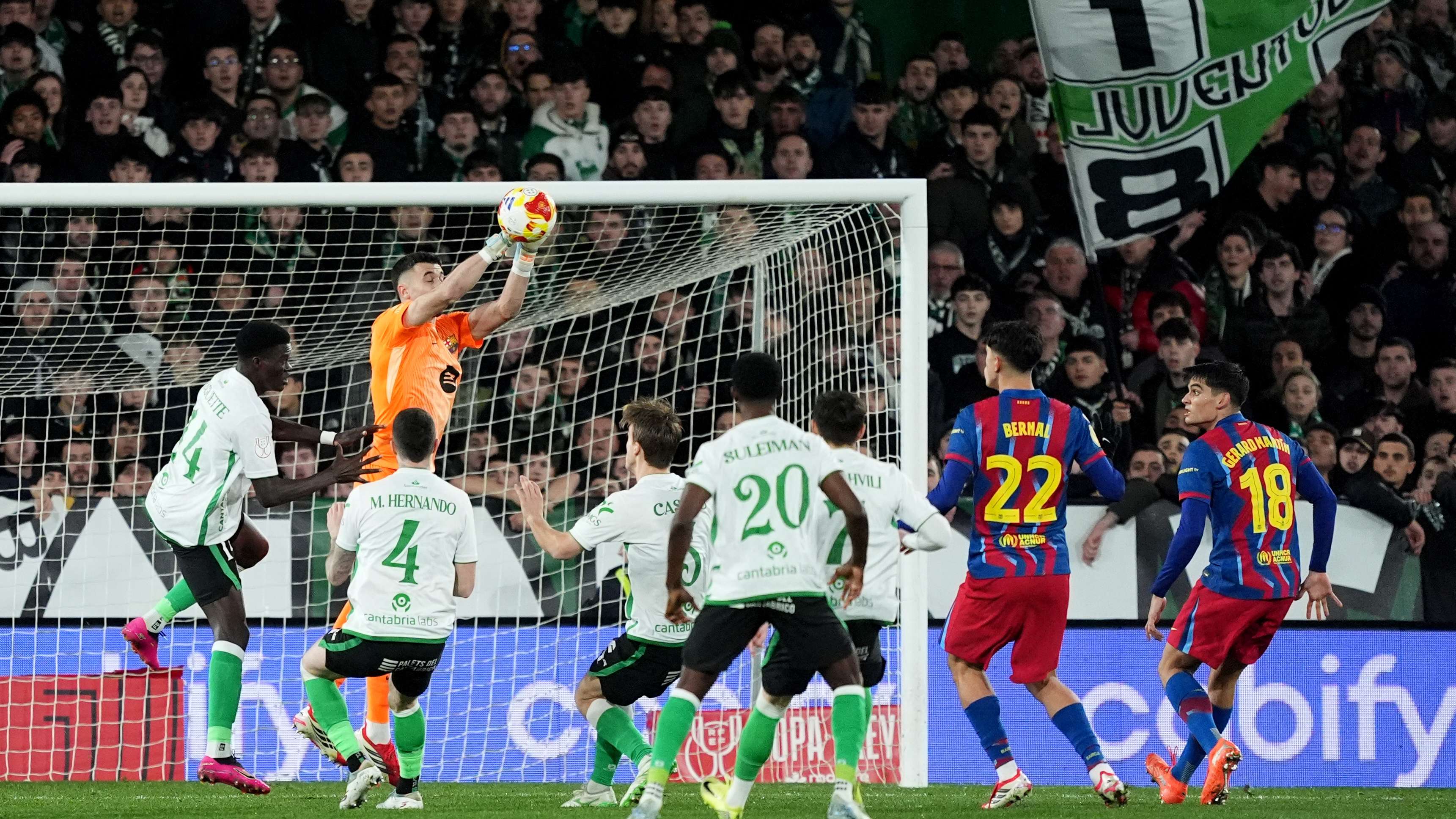 Thrilling behind-the-scenes: cameras of the Barcelona star expose the secret of a criminal gang  