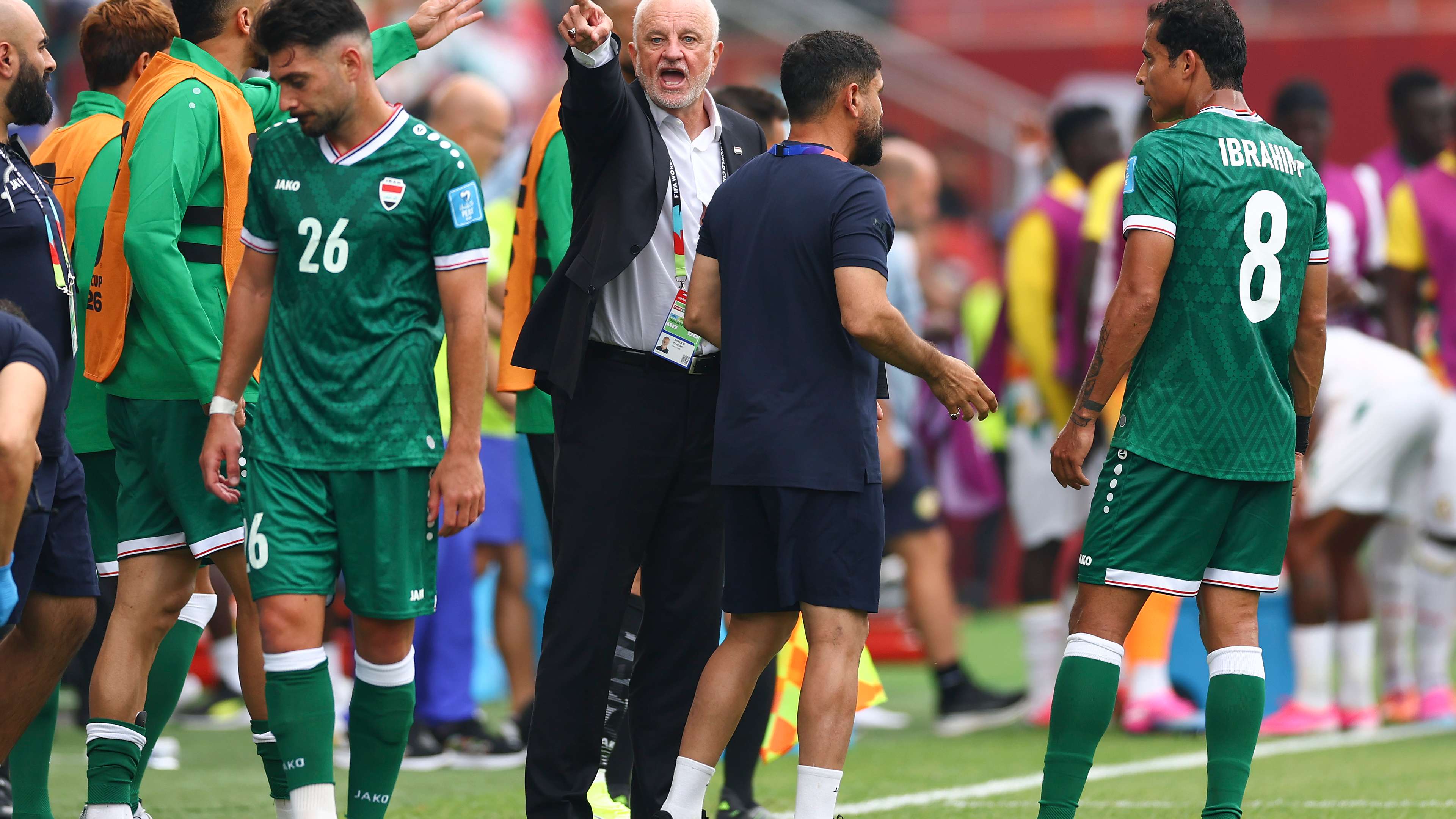 On the authority of Younis Mahmoud: a new coach closes in on the Lions of Mesopotamia  