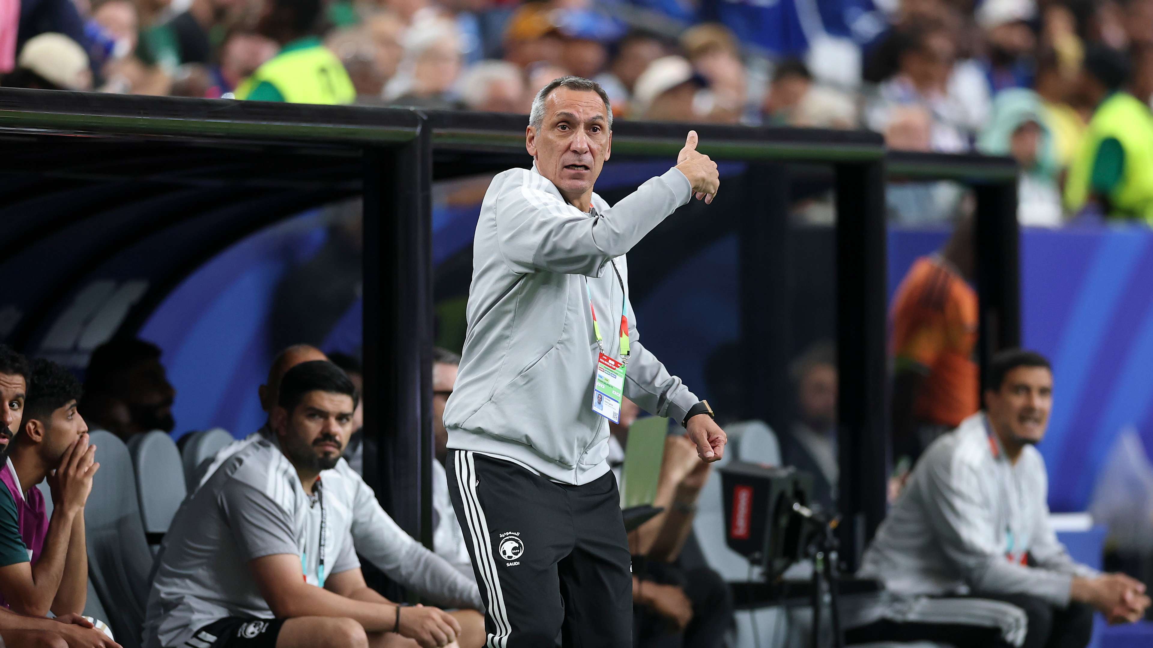 Video: Dones breaks his silence over the competition for the Asian Cup  
