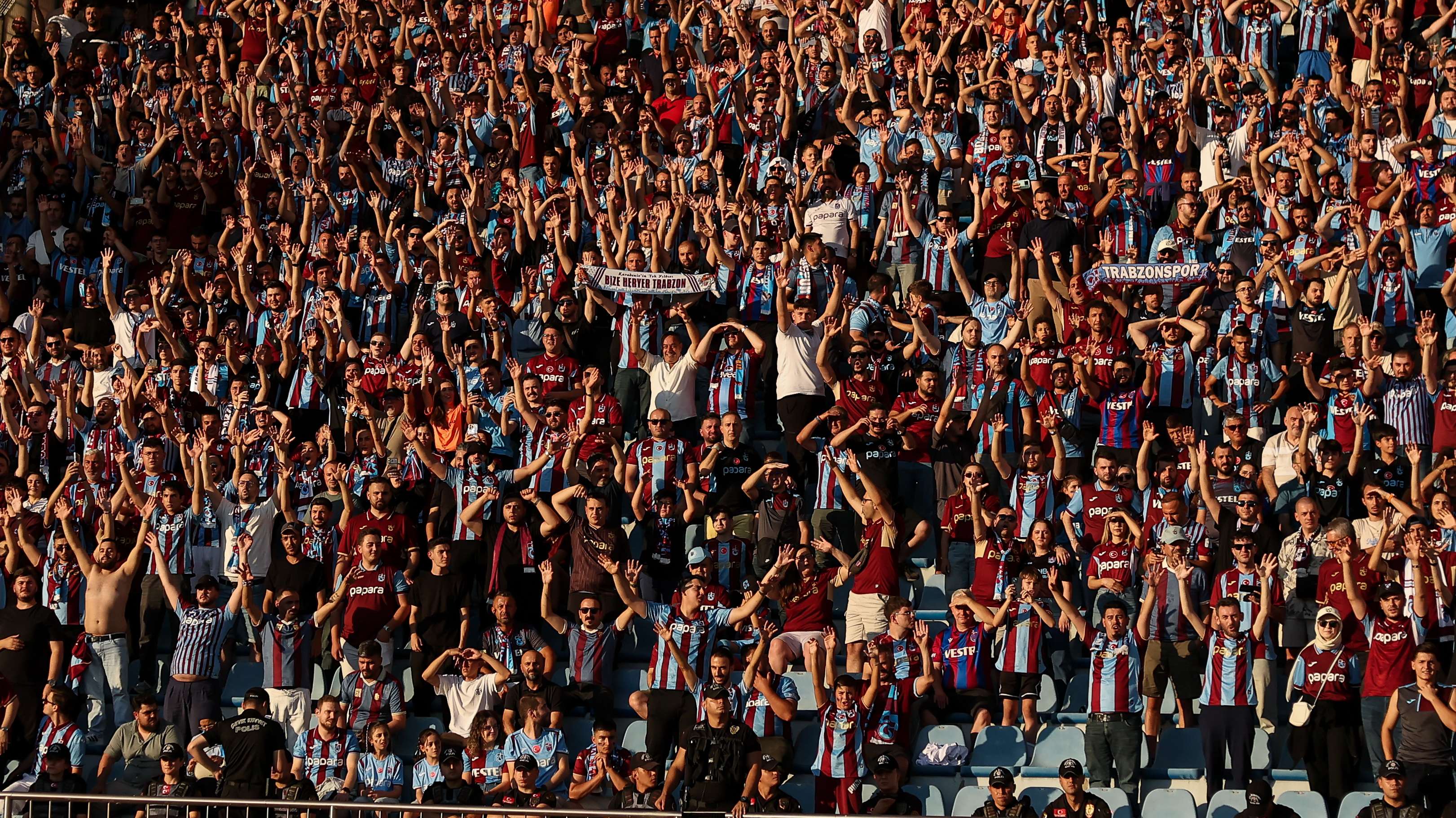 Video: they burned the pitch and smashed the seats: a heavy Finnish bill arrives in Trabzon  