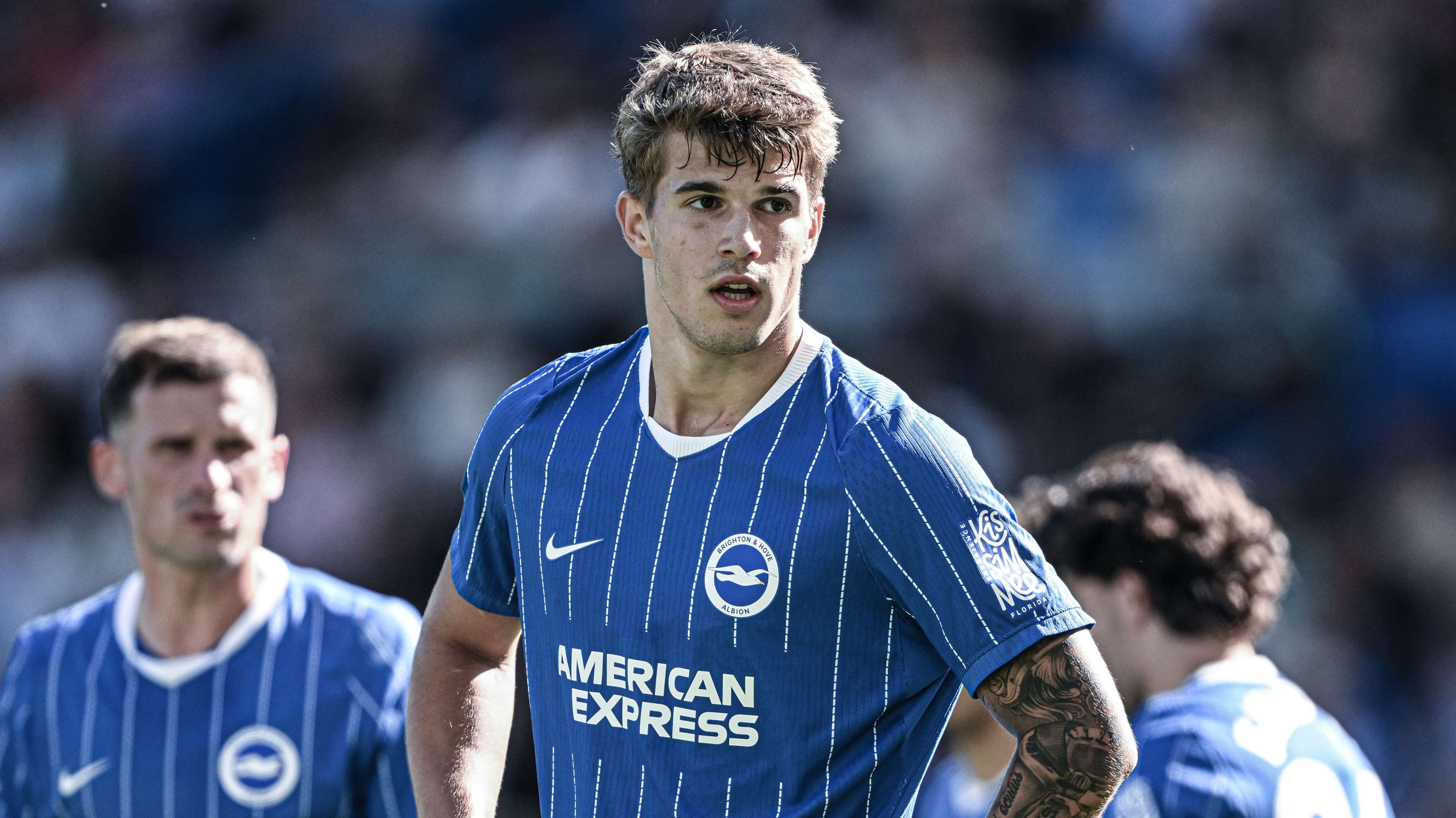 Chelsea rival Bayern for Vuskovic  