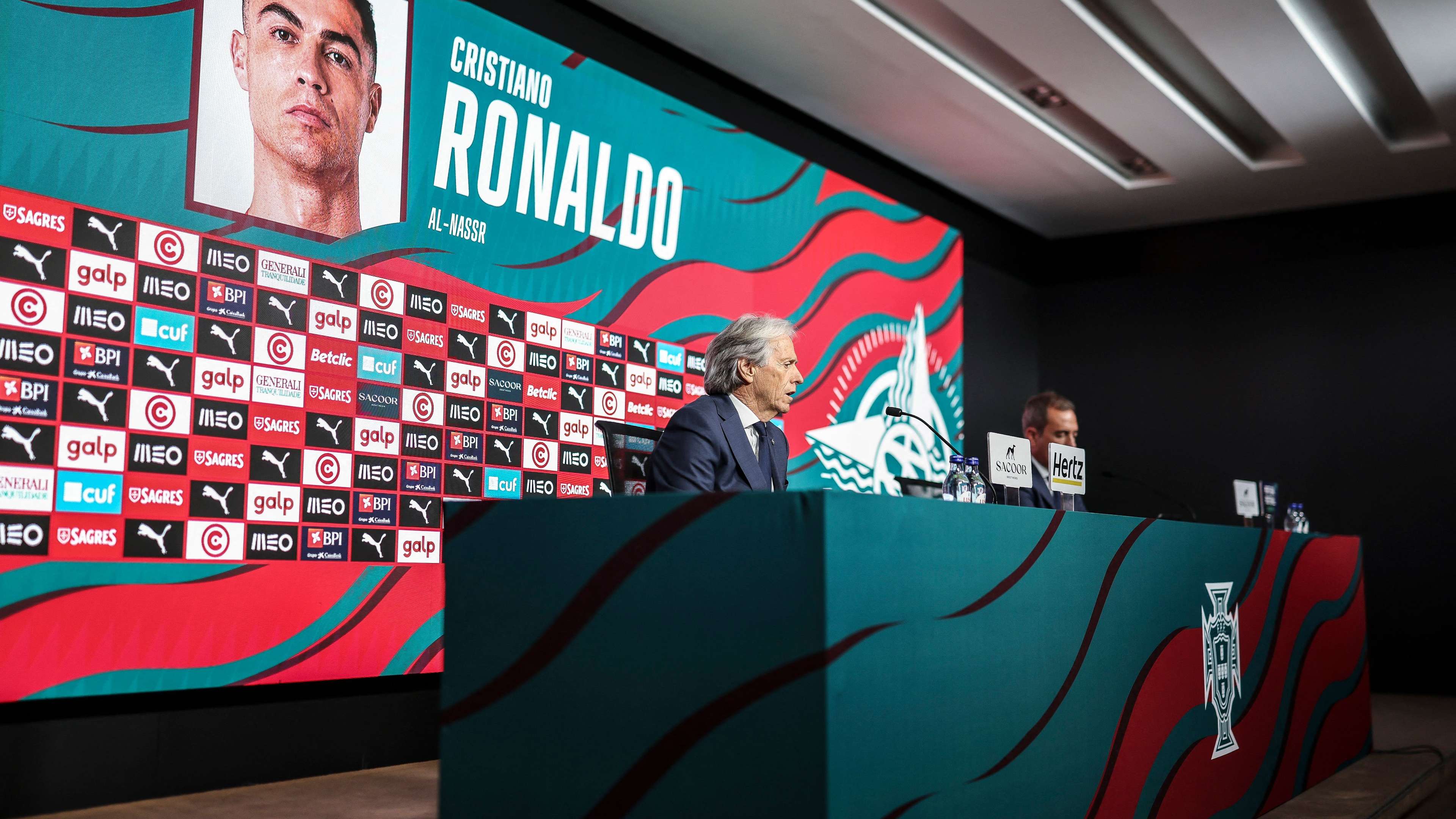 Jesus: I asked Cristiano about the media talk, and this was his response  