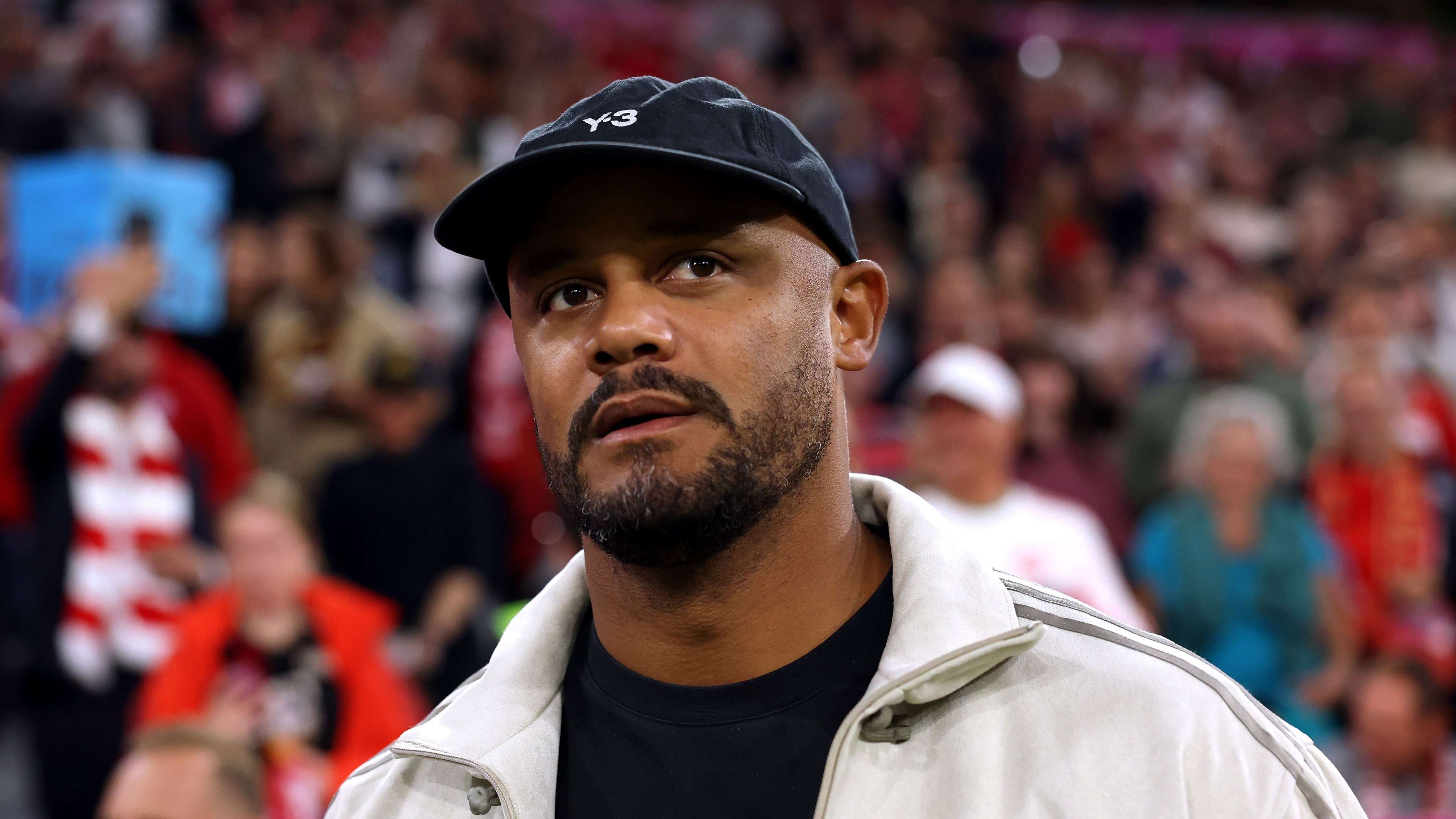 Kompany is said to be a big fan: doubts over transfer of jewel?  
