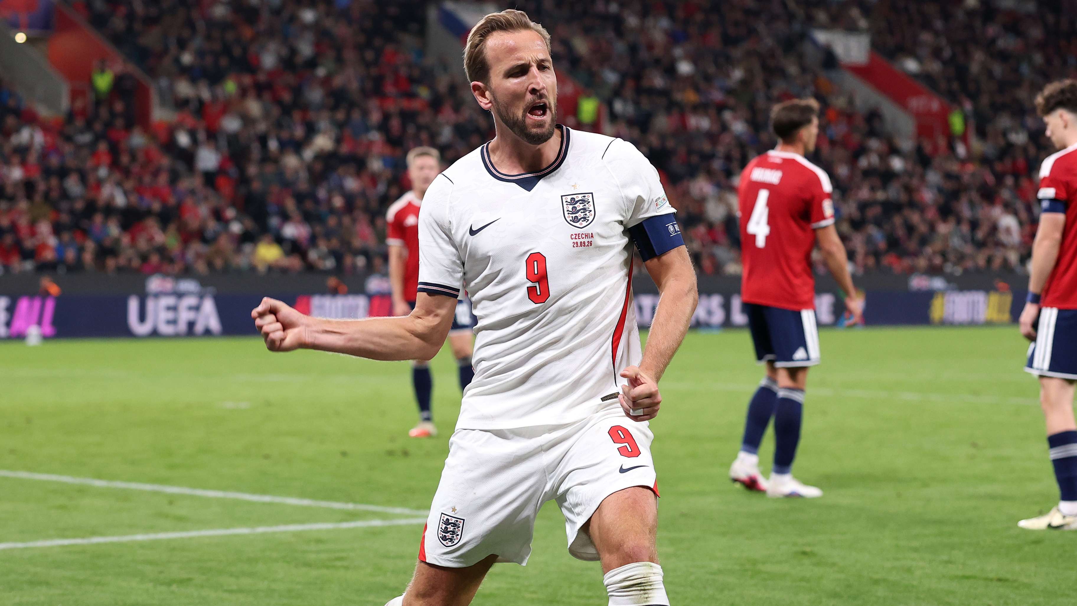 Tuchel backs Kane for 100 goals  