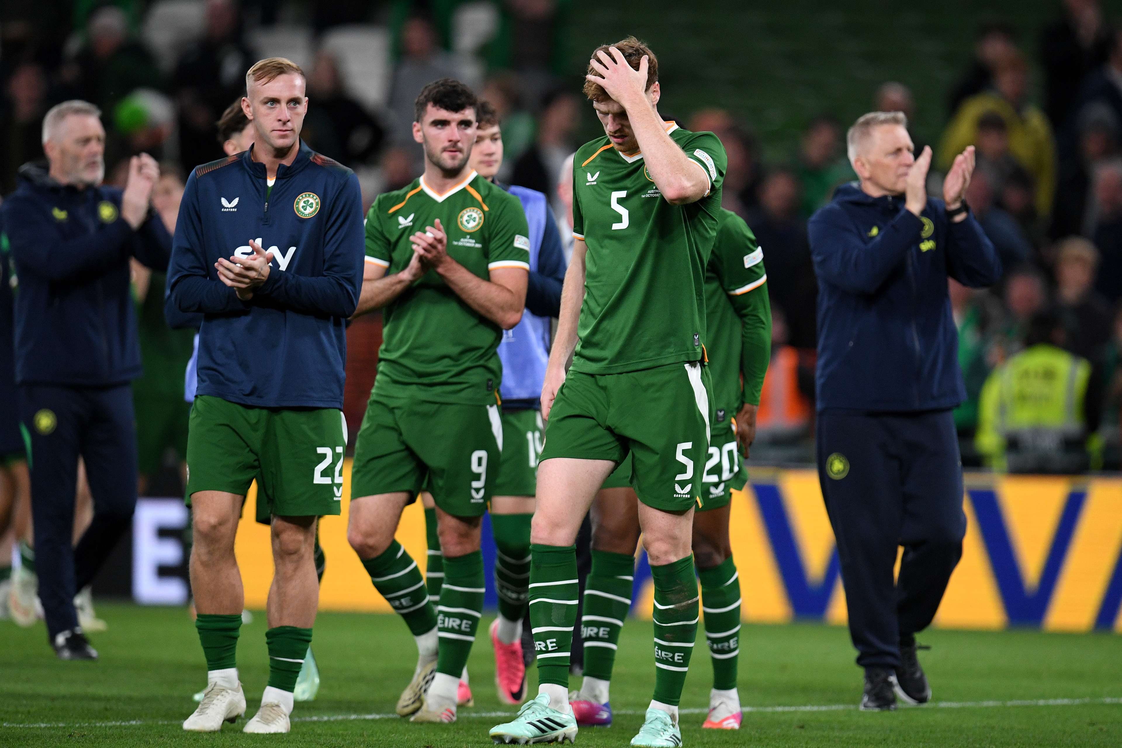 Tensions with Israeli journalists: the Republic of Ireland manager's press conference interrupted  
