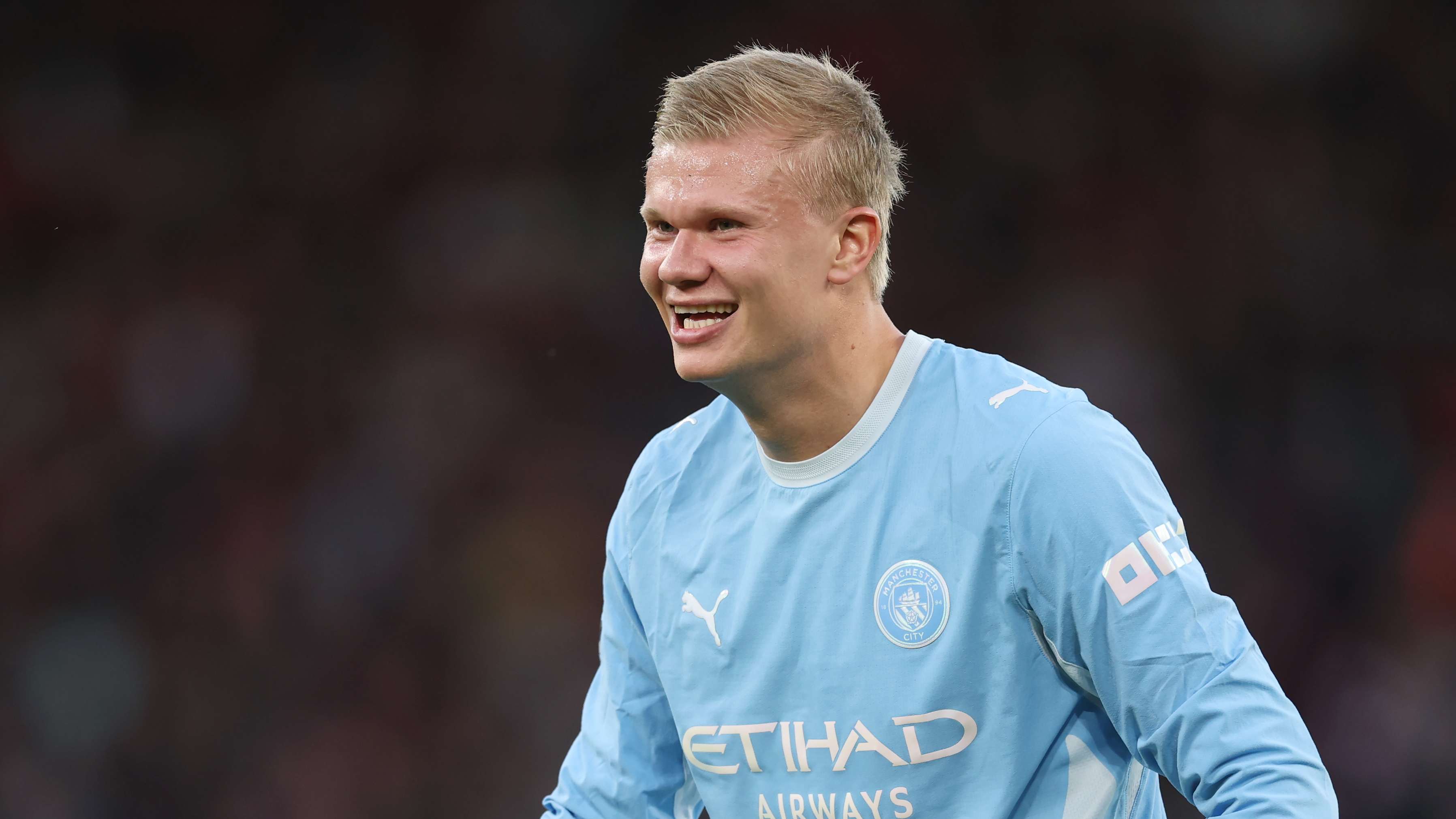 📽️ | 'More than my missus!' - Haaland jokes with camera operator as City thrash Liverpool  