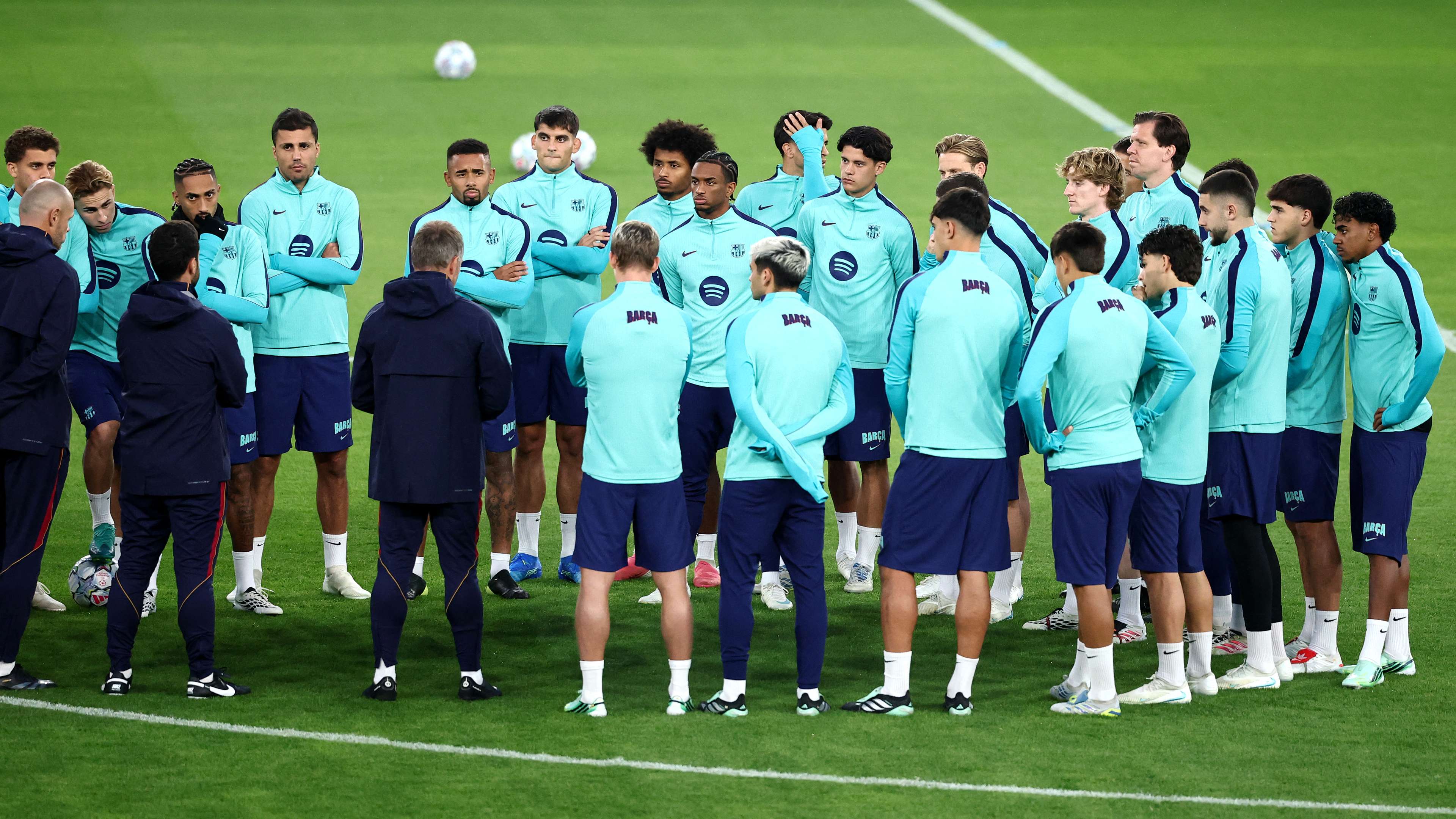 Is it enough? Former Barcelona legend sets a condition for winning the Champions League  